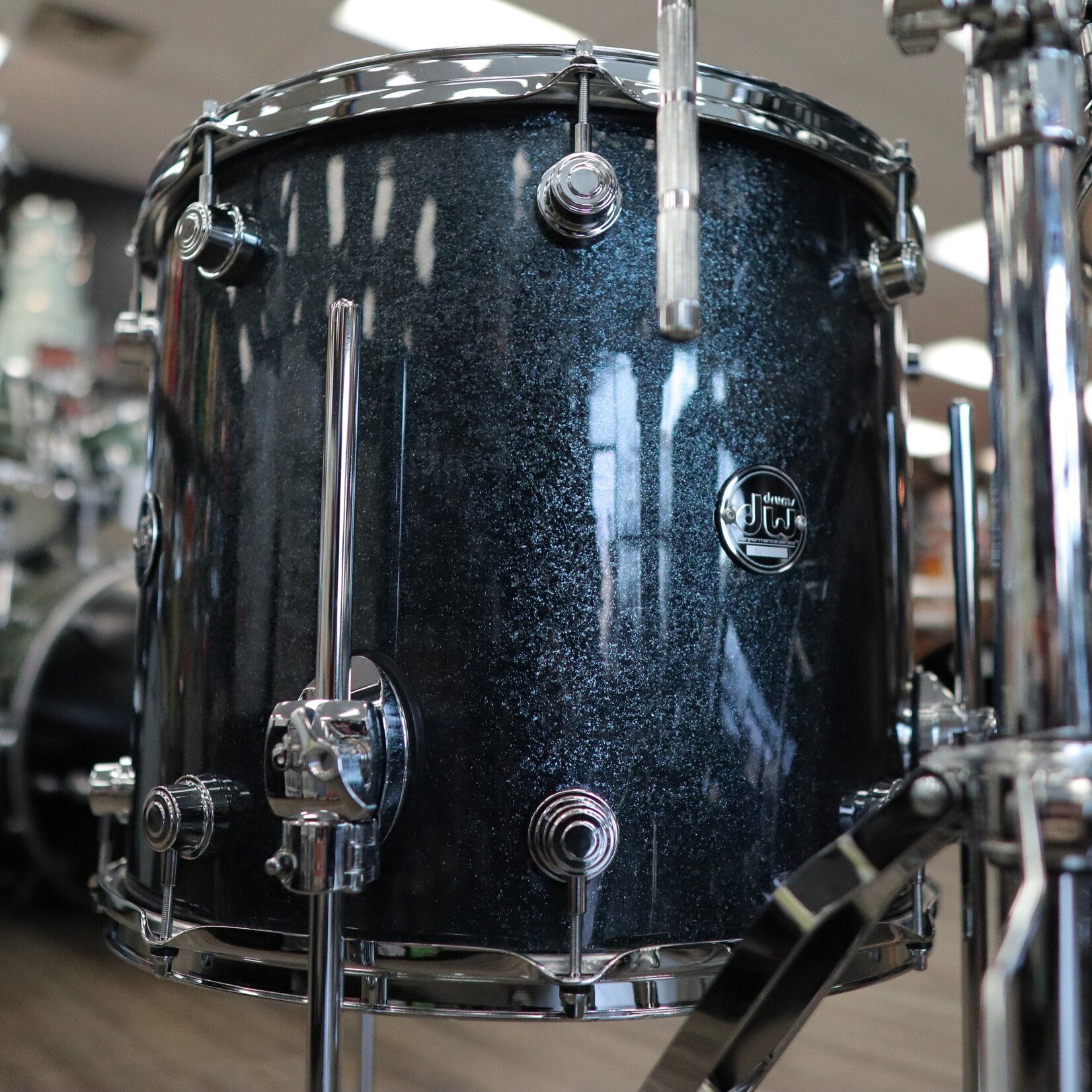 DW DW "Limited Edition" Performance Series 4-Piece Cherry Shell Pack 22/10/12/16 (Black Sparkle)