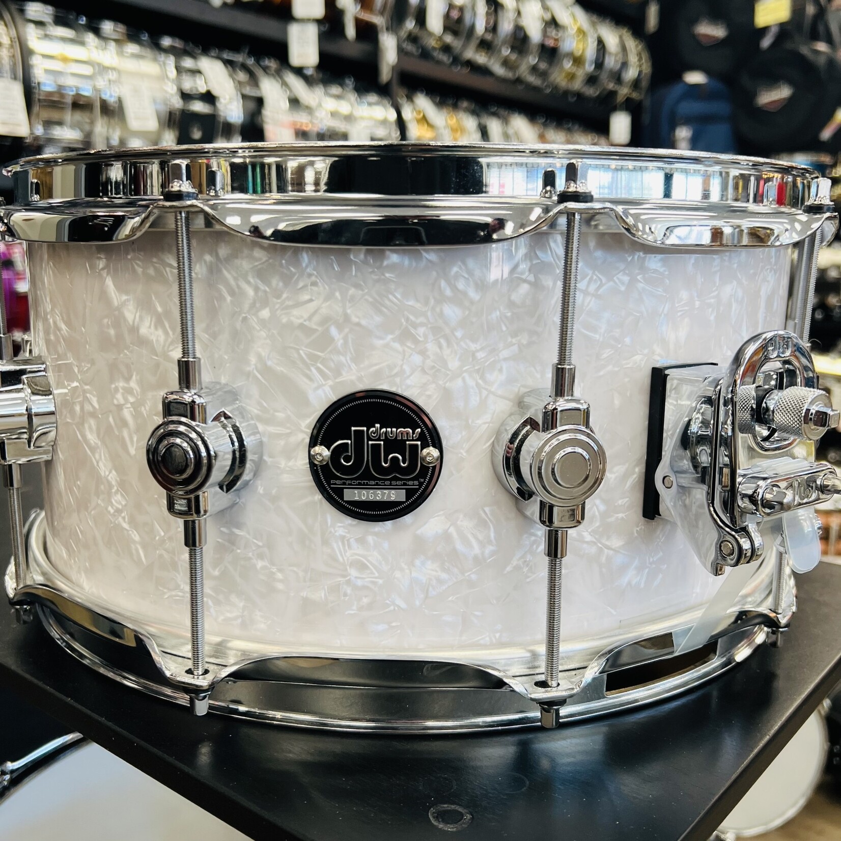 DW Used DW Performance 6.5x14 Snare Drum (White Marine)