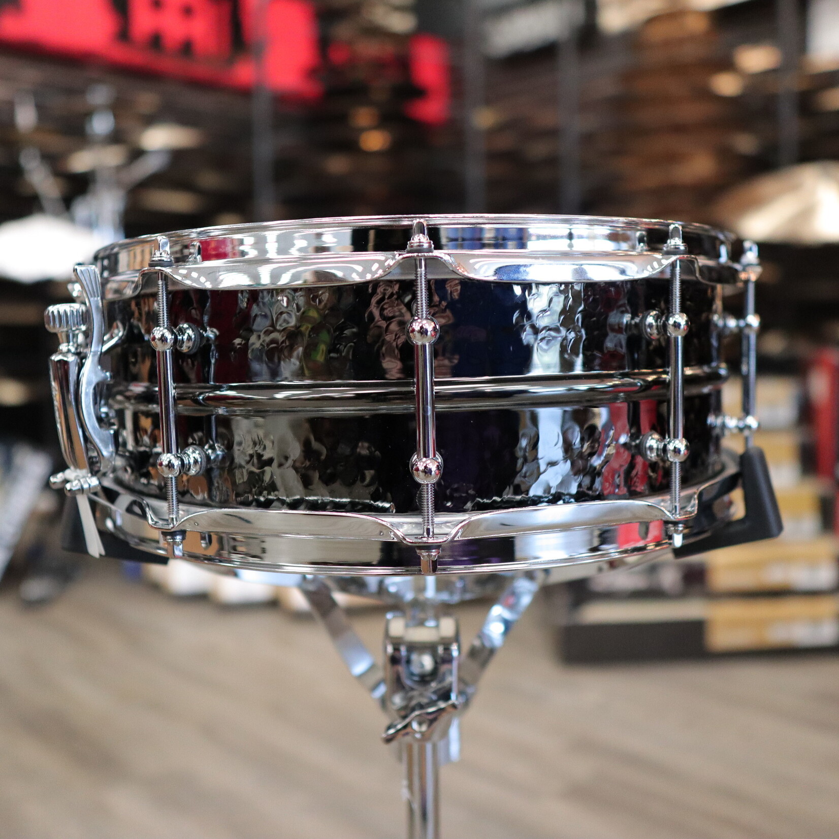 Ludwig Ludwig 5x14" Hammered Black Beauty Snare Drum with Tube Lugs LB416KT