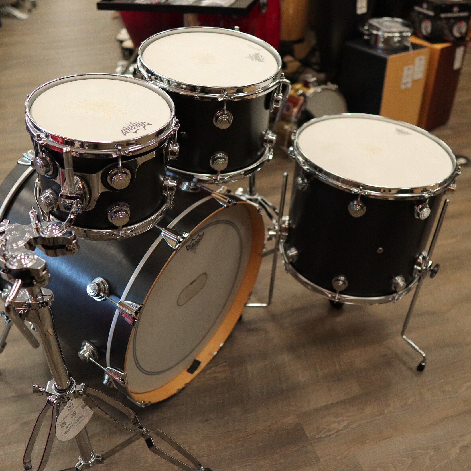DW Used DW Collector's Series 4-PC Maple Shell Pack 10/12/16/22 (Ebony Stain)