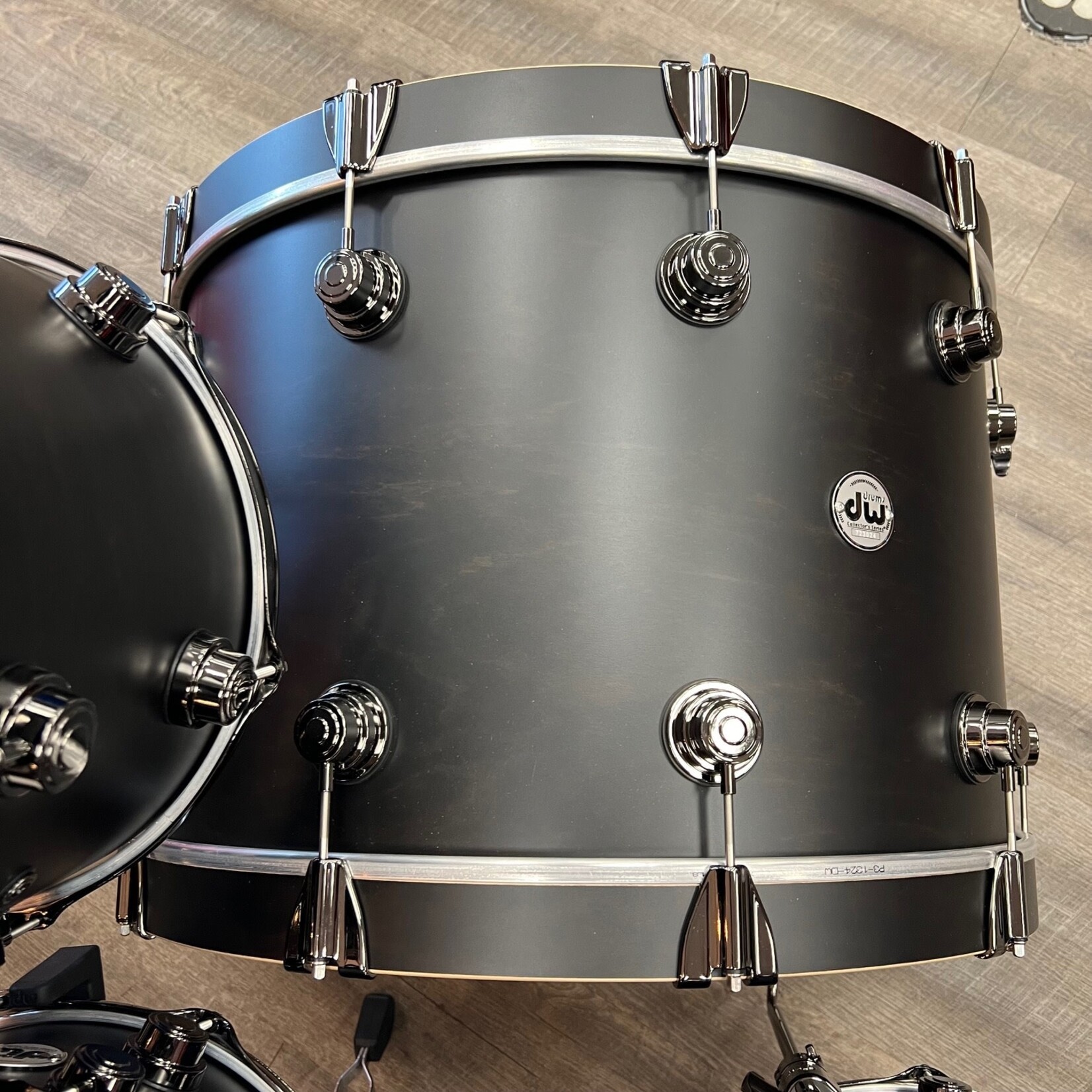DW DW Collector's Series SSC Maple 5-Pc Shell Pack 13/16/18/24/14s (Ebony Satin Oil w/ Black Nickel Hardware)