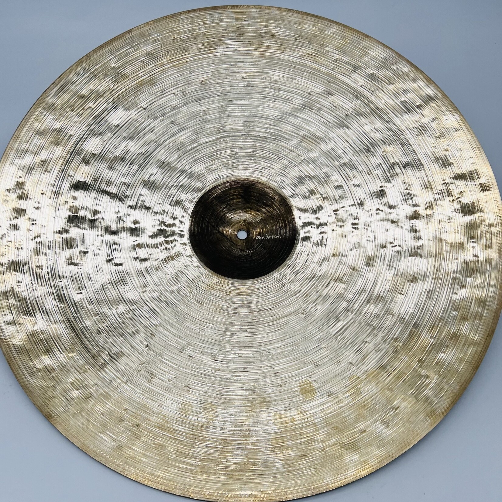 Timothy Roberts Timothy Roberts 24" Foundation 3072g Cymbal
