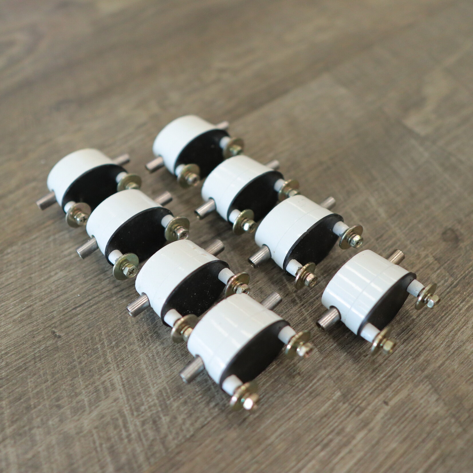 PDP Used PDP White Double Ended Lugs w/ Lug Screws (Set of 8)