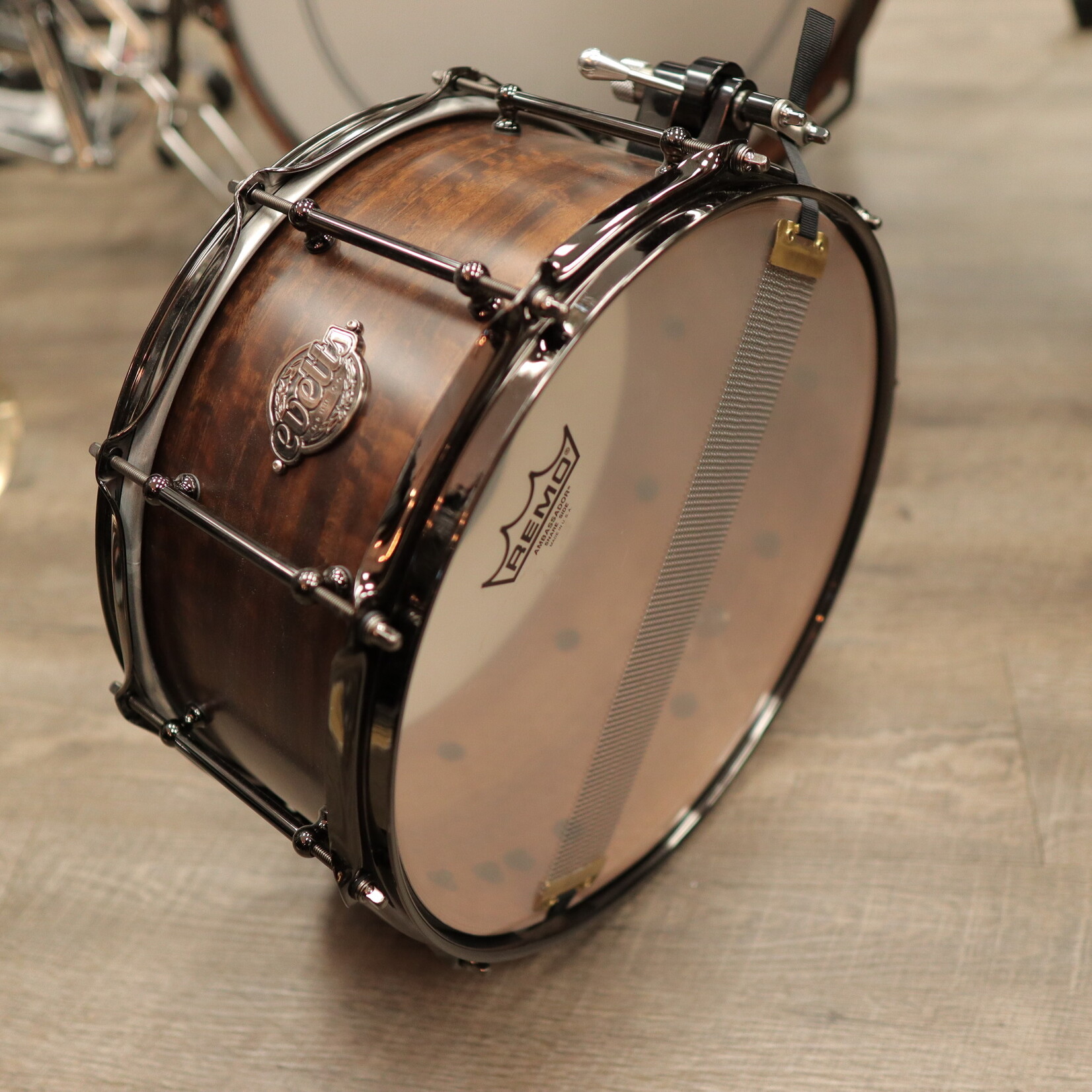Evetts Drum Co. Pre-Owned Evetts 6-Piece Spotted Gum Shell Pack w/ Smoked Eucalyptus Veneer & Black Nickel Hardware 10/12/14/16/22/14sn