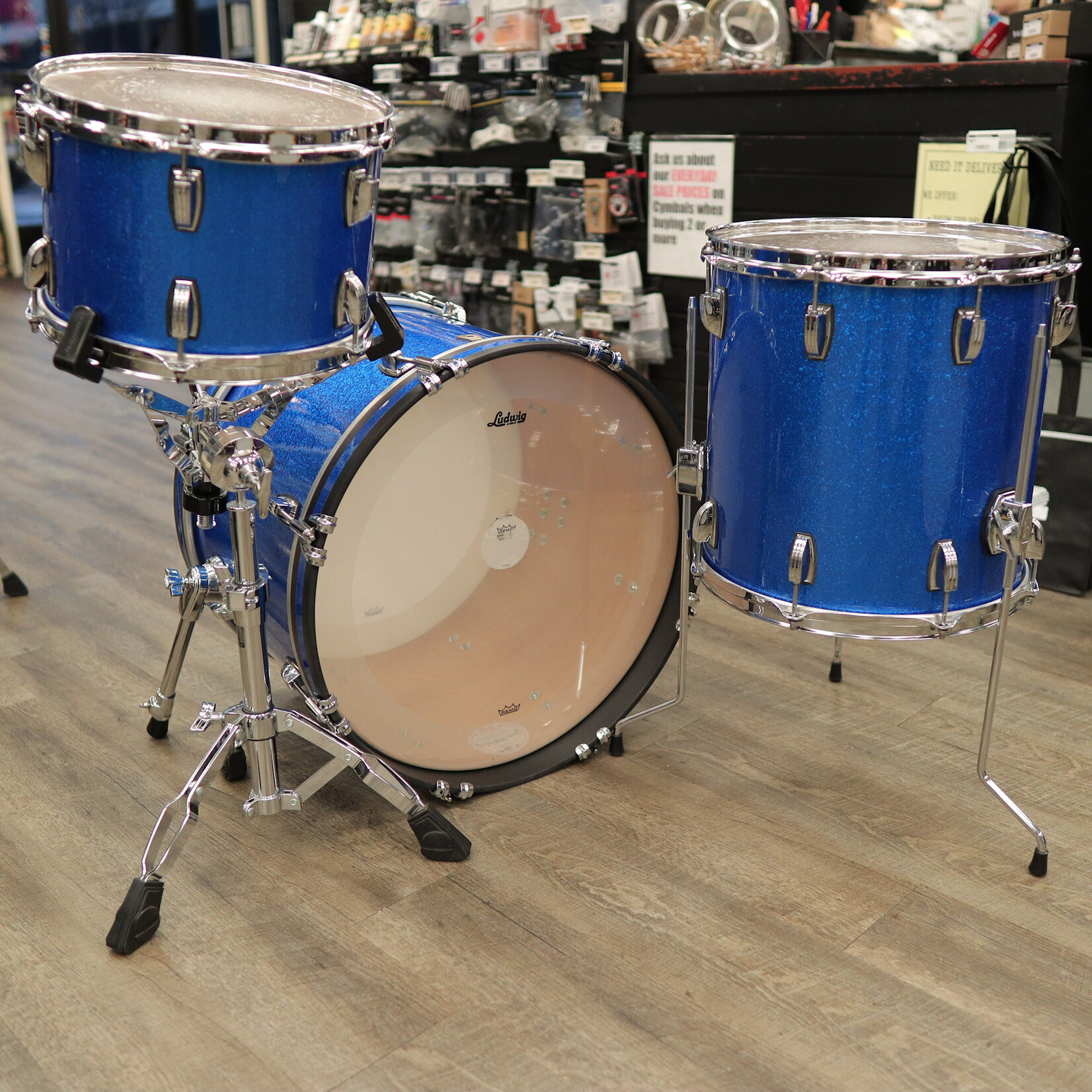 Ludwig Pre-Owned Ludwig Classic Maple Downbeat 3-Pc Shell Pack 12/14/20 (Blue Sparkle)