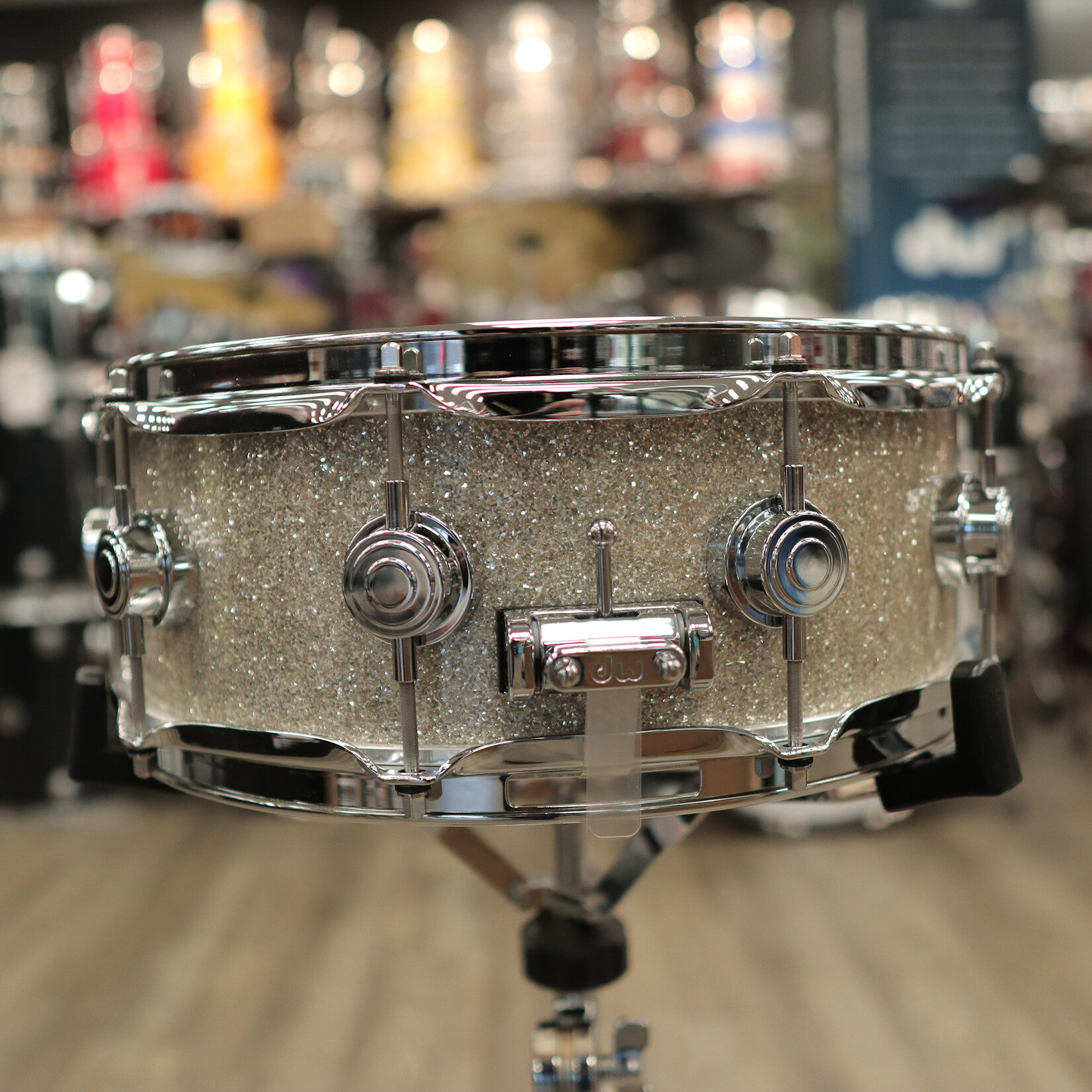 DW DW Collector's Series "333" Maple 5.5x14" Snare Drum (Broken Glass w/ Chrome Hardware)