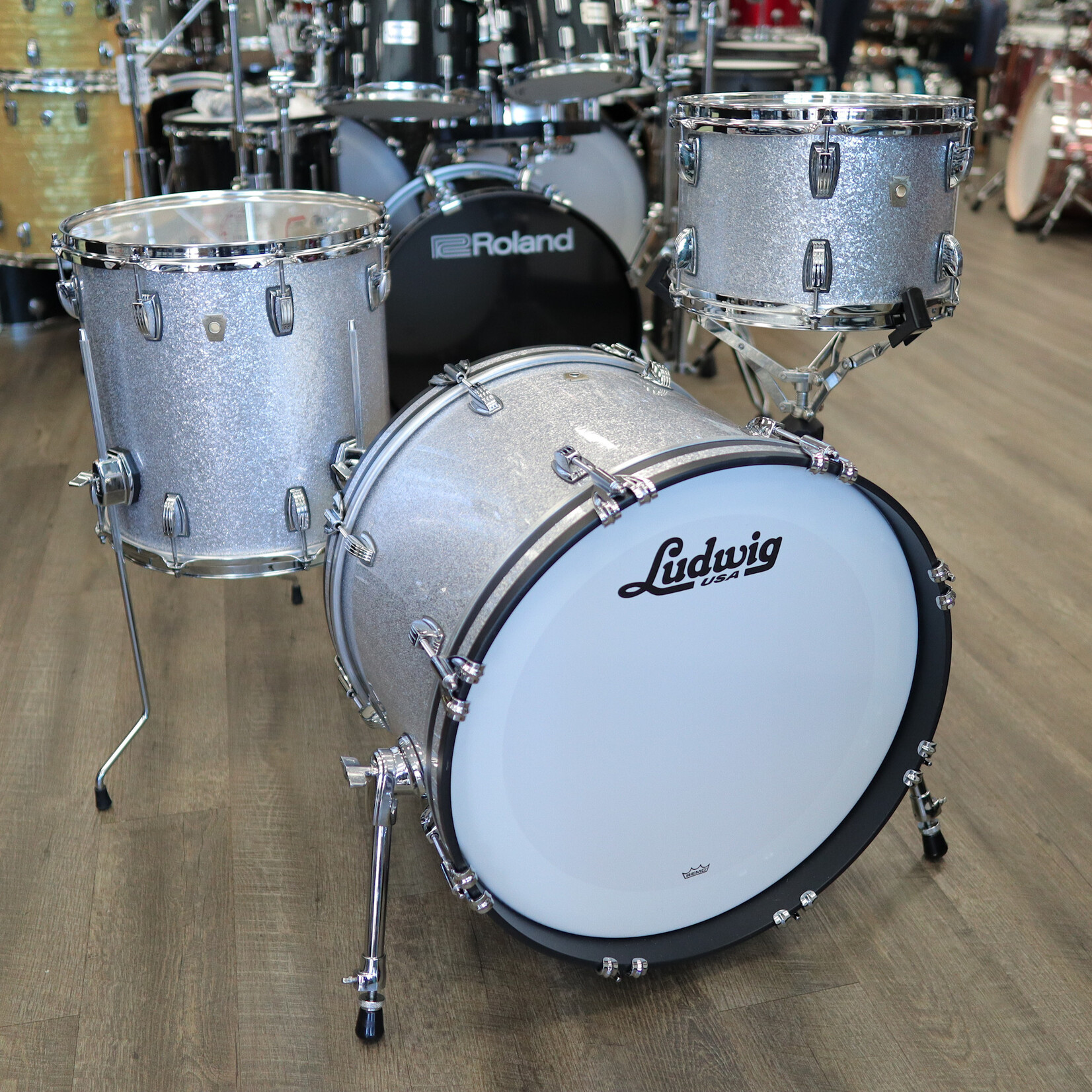 Ludwig Ludwig Classic Maple Custom Build 3-PC Shell Pack 12/14/20 (Silver Sparkle w/ Resa-Coat Interior)