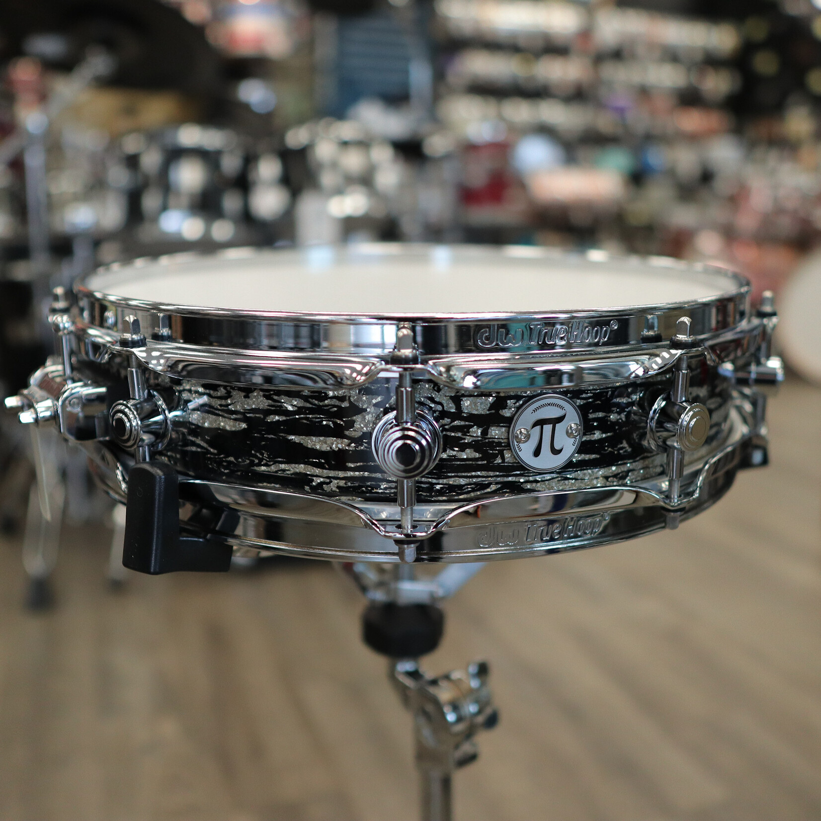 DW DW Collector's 3.14 x 14" SSC Maple Pi Snare Drum (Black Oyster Glass w/ Chrome Hardware)