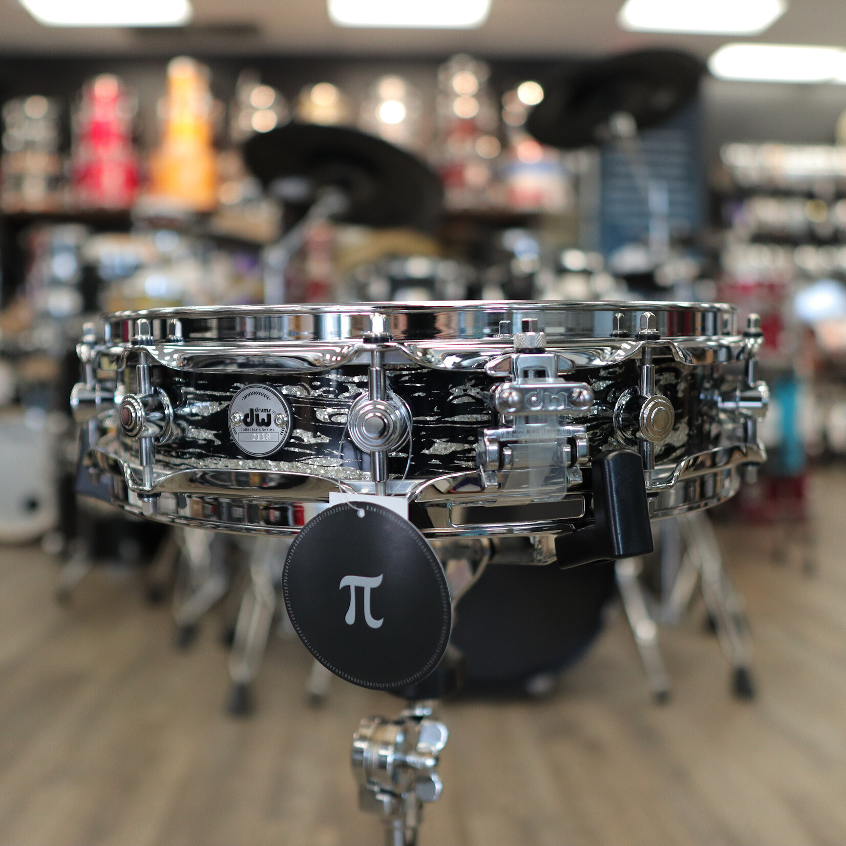 DW DW Collector's 3.14 x 14" SSC Maple Pi Snare Drum (Black Oyster Glass w/ Chrome Hardware)