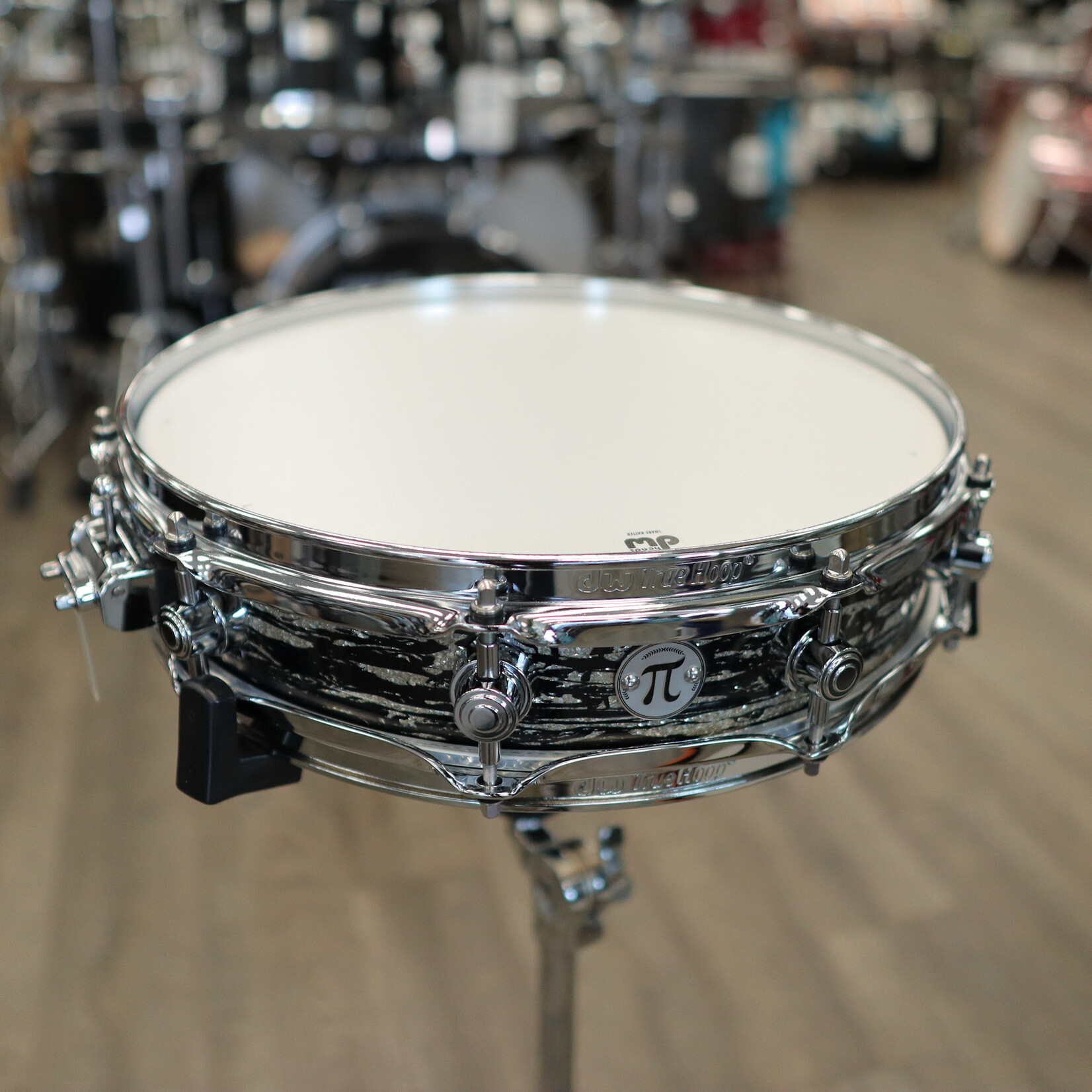 DW DW Collector's 3.14 x 14" SSC Maple Pi Snare Drum (Black Oyster Glass w/ Chrome Hardware)
