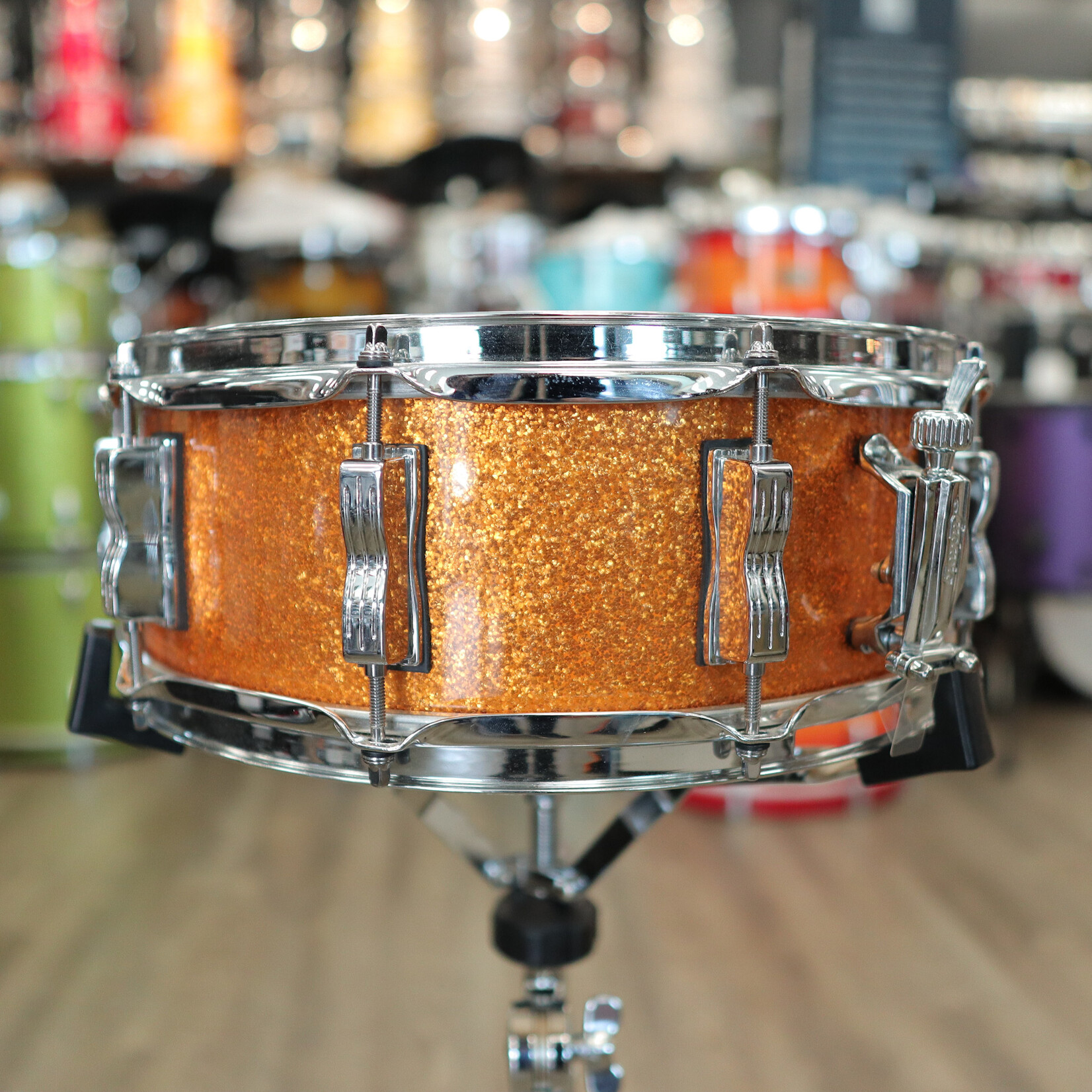 Ludwig Used Ludwig 5x14" Classic Maple Snare Drum (Gold Sparkle)