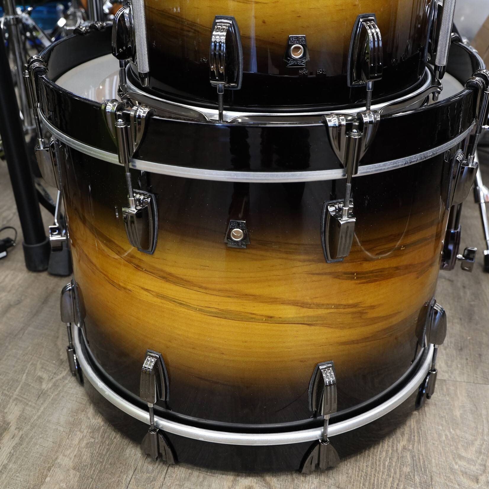 Ludwig Ludwig Exotic Select - Ambrosia Maple Downbeat 3-Pc Shell Pack 12/14/20 (Black Gold Burst)