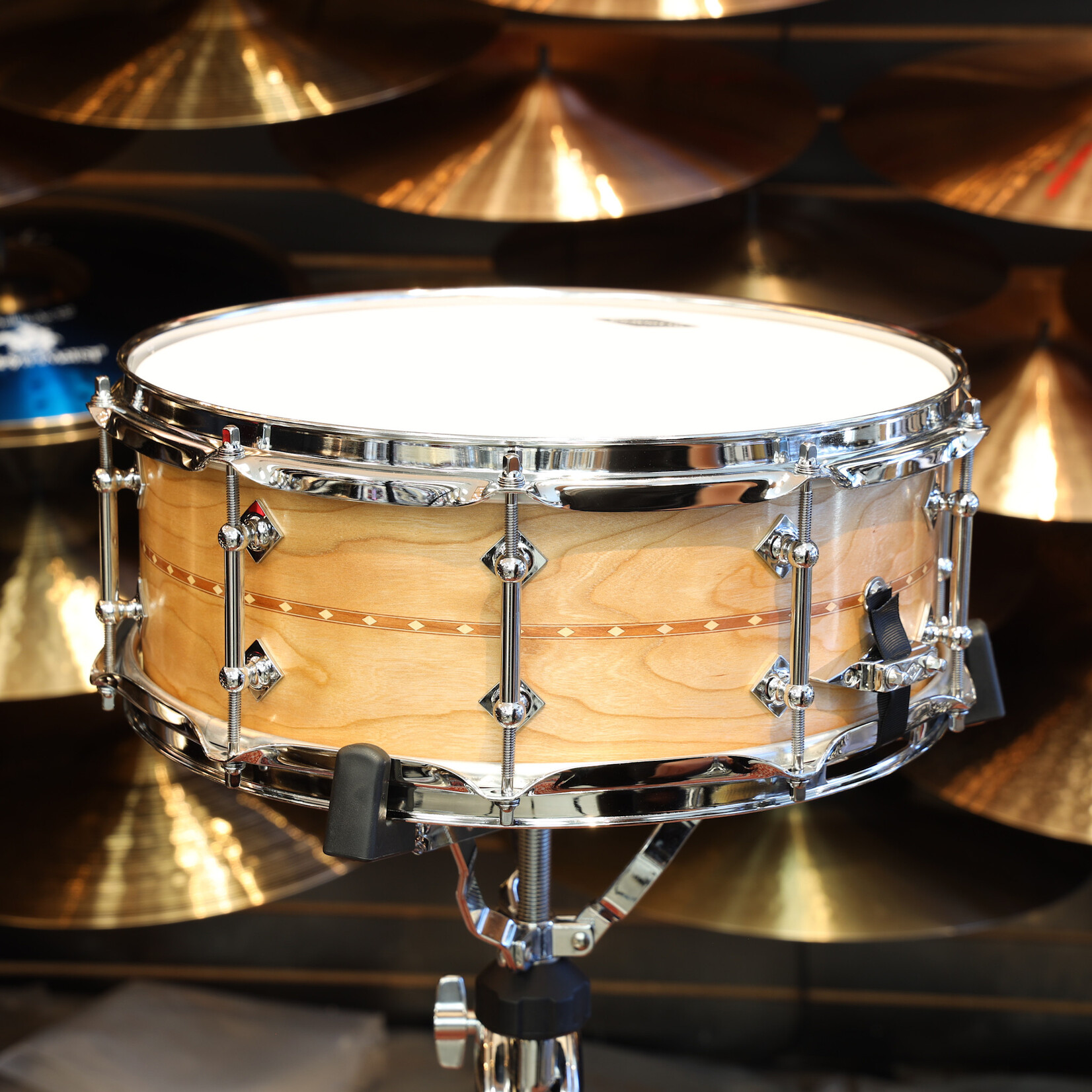 Craviotto Craviotto Custom Shop 5.5X14" Snare Drum Cherry w/Cherry Inlay (Oil Finish - Lighter)