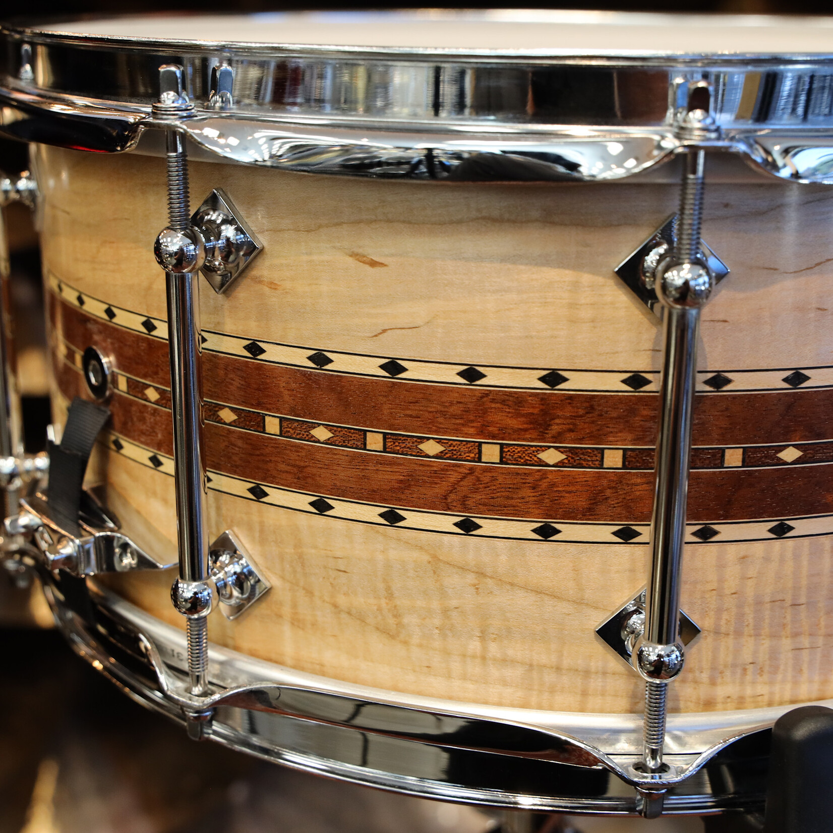 Craviotto Craviotto Private Reserve 6.5X14" Snare Drum Curly Ambrosia/Sapele/Curly Ambrosia w/Maple/Walnut/Maple Inlay (Oil Finish)