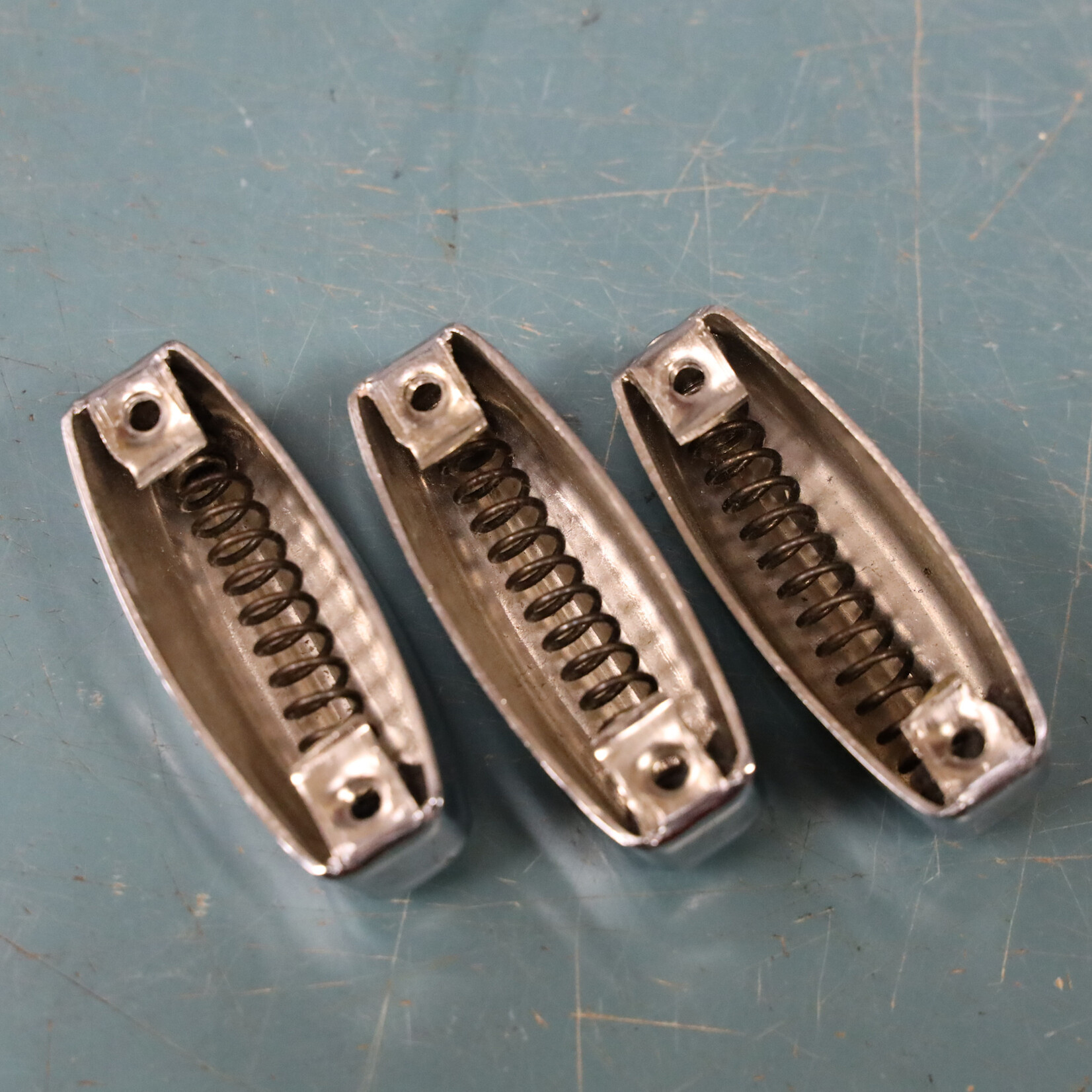 Rogers Vintage Rogers Bread & Butter Tab Lug, Single Tension For Toms 3916R 3-Pack, Best Condition