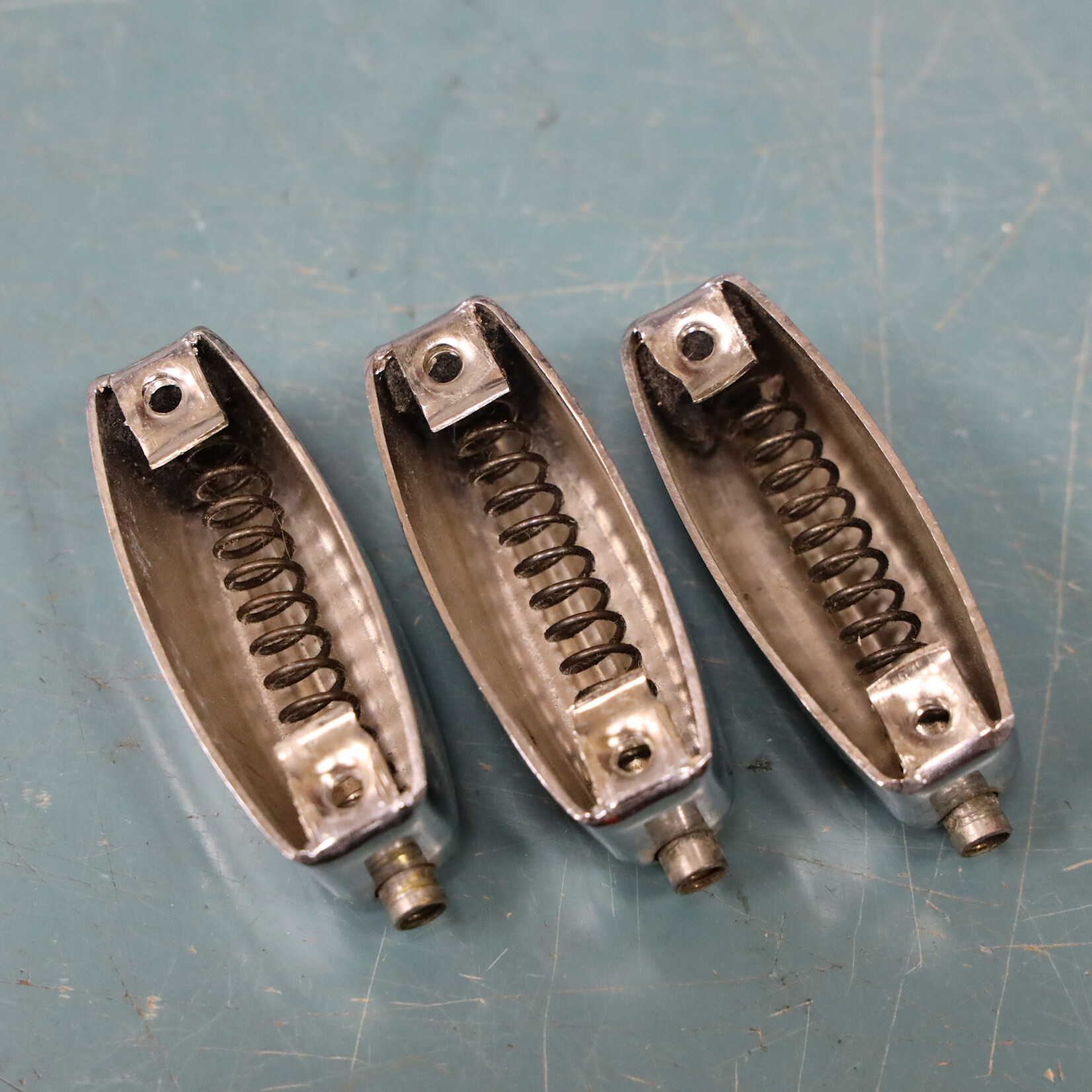 Rogers Vintage Rogers Bread & Butter Tab Lug, Single Tension For Toms 3916R 3-Pack, Best Condition