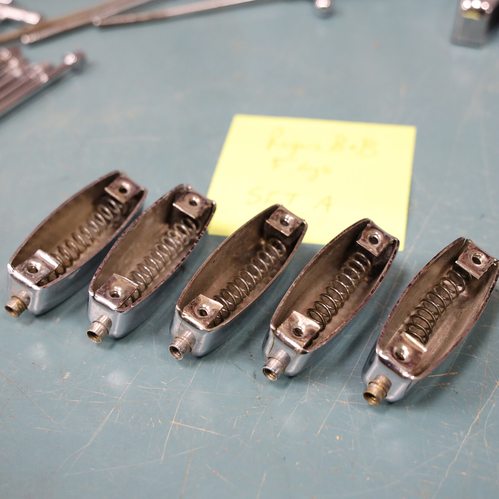 Rogers Vintage Rogers Bread & Butter Tab Lug, Single Tension For Toms 3916R, 5-Pack Set A