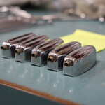 Rogers Vintage Rogers Bread & Butter Tab Lug, Single Tension 3916R, 5-Pack Set B
