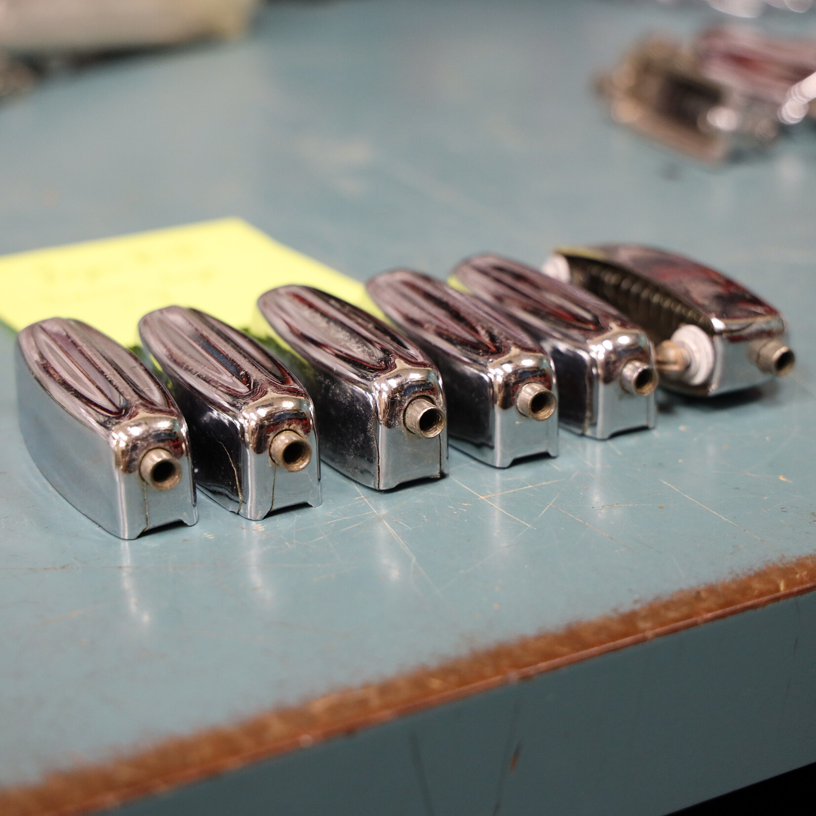 Rogers Vintage Rogers Bread & Butter Tab Snare Lug 3917R, Set of 6