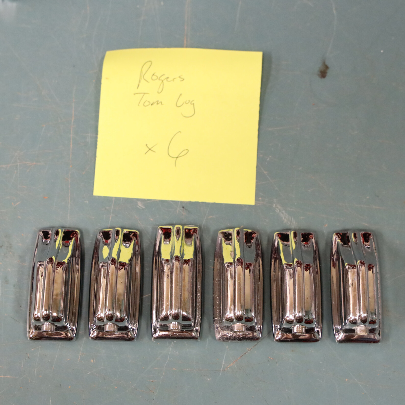 Rogers Vintage Rogers Beavertail Tom Lug, Ohio-era Cast Body, Set of 6