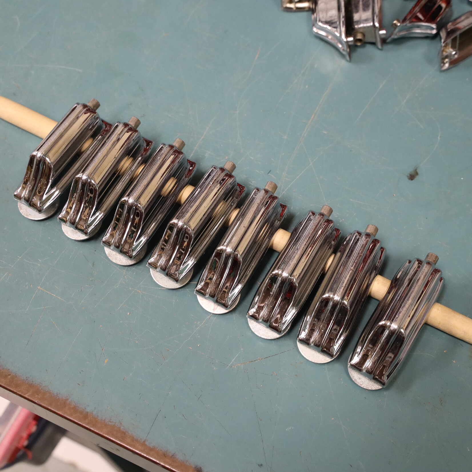 Rogers Vintage Rogers Beavertail Bass Drum Lug, Ohio-era Cast Body, Set of 8