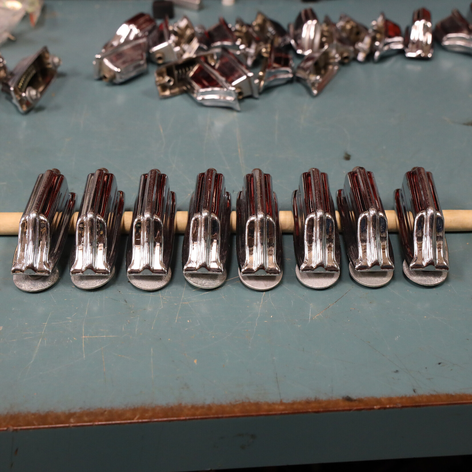 Rogers Vintage Rogers Beavertail Bass Drum Lug, Ohio-era Cast Body, Set of 8