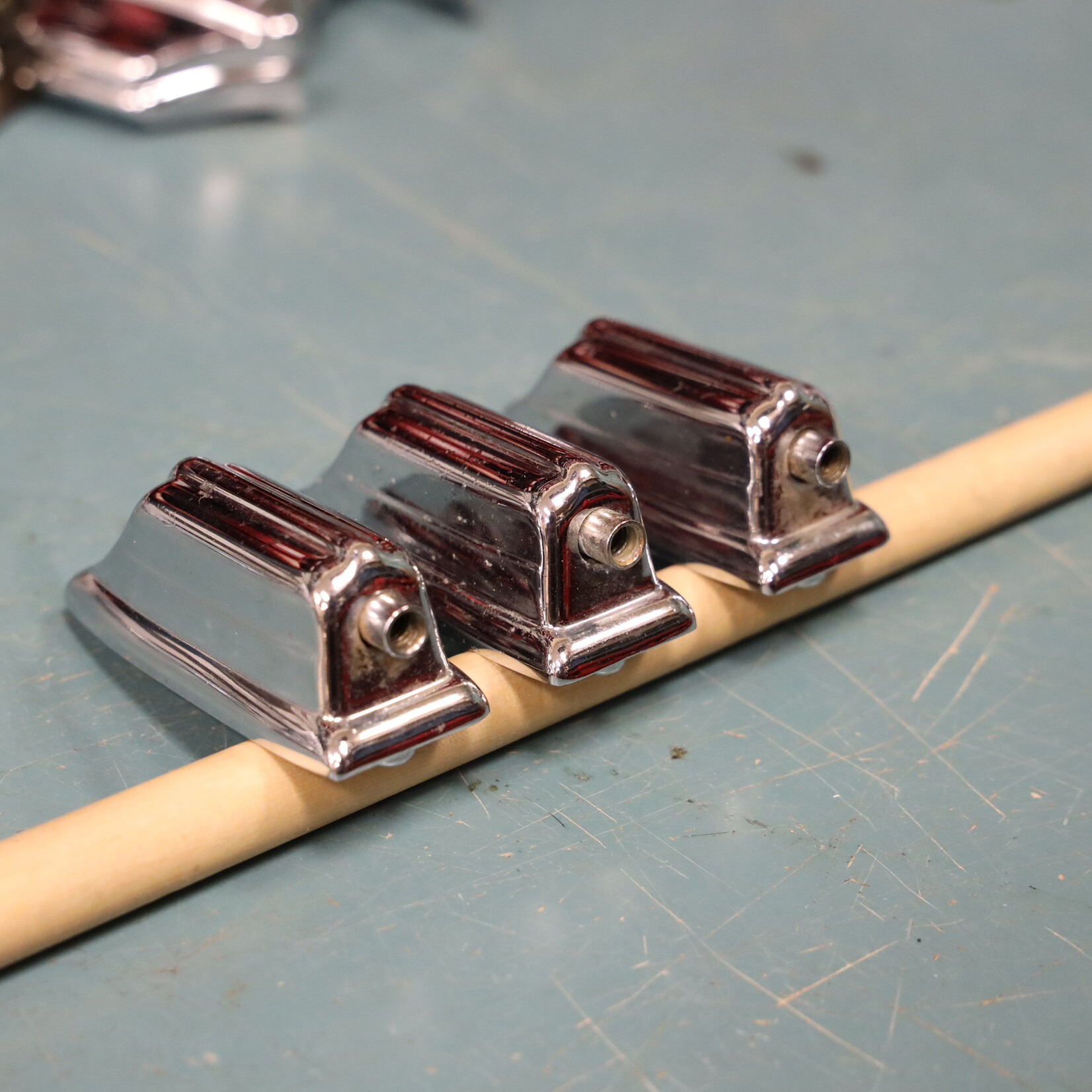 Rogers Vintage Rogers Beavertail Bass Drum Lug, Fullerton Era 609318, Set of 3