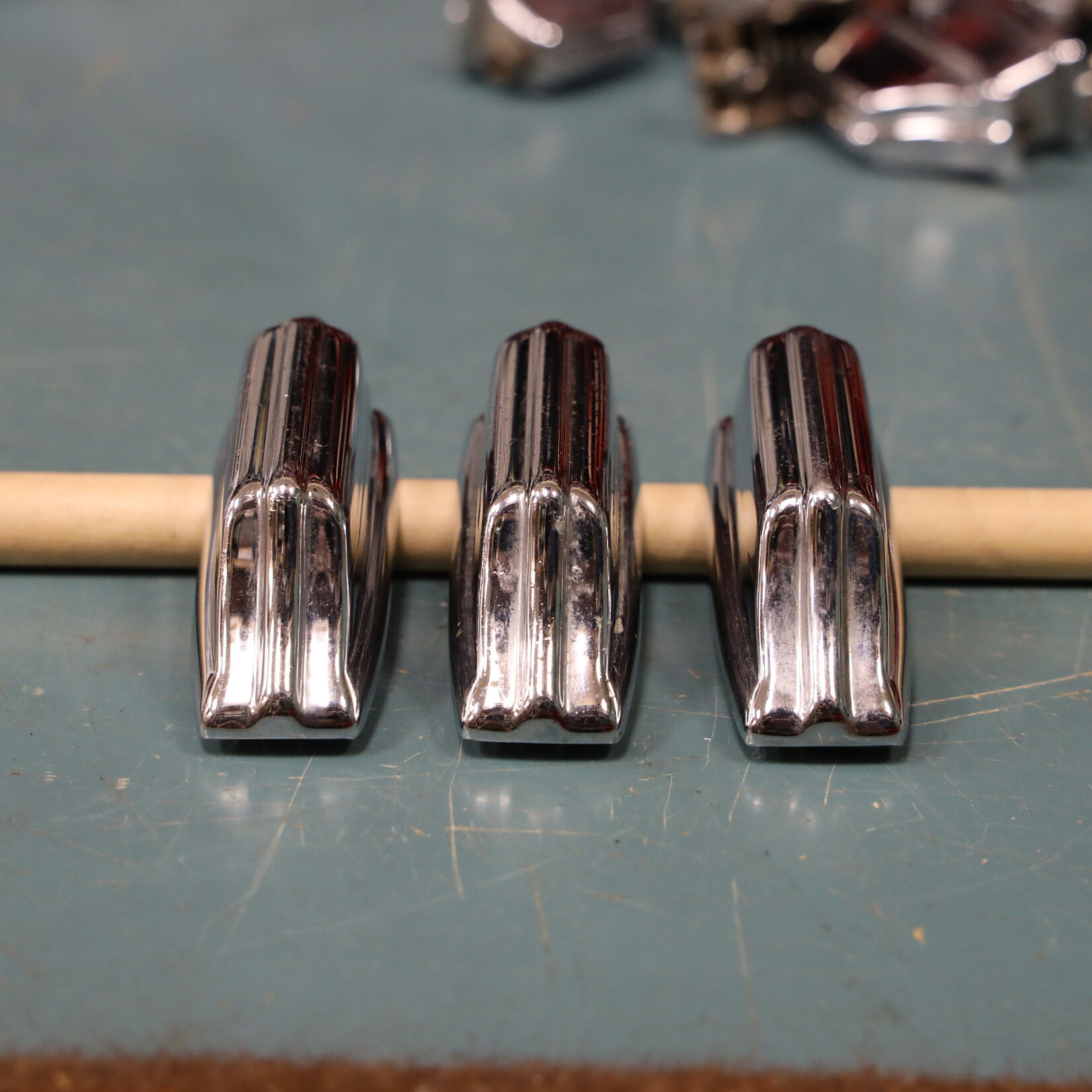Rogers Vintage Rogers Beavertail Bass Drum Lug, Fullerton Era 609318, Set of 3