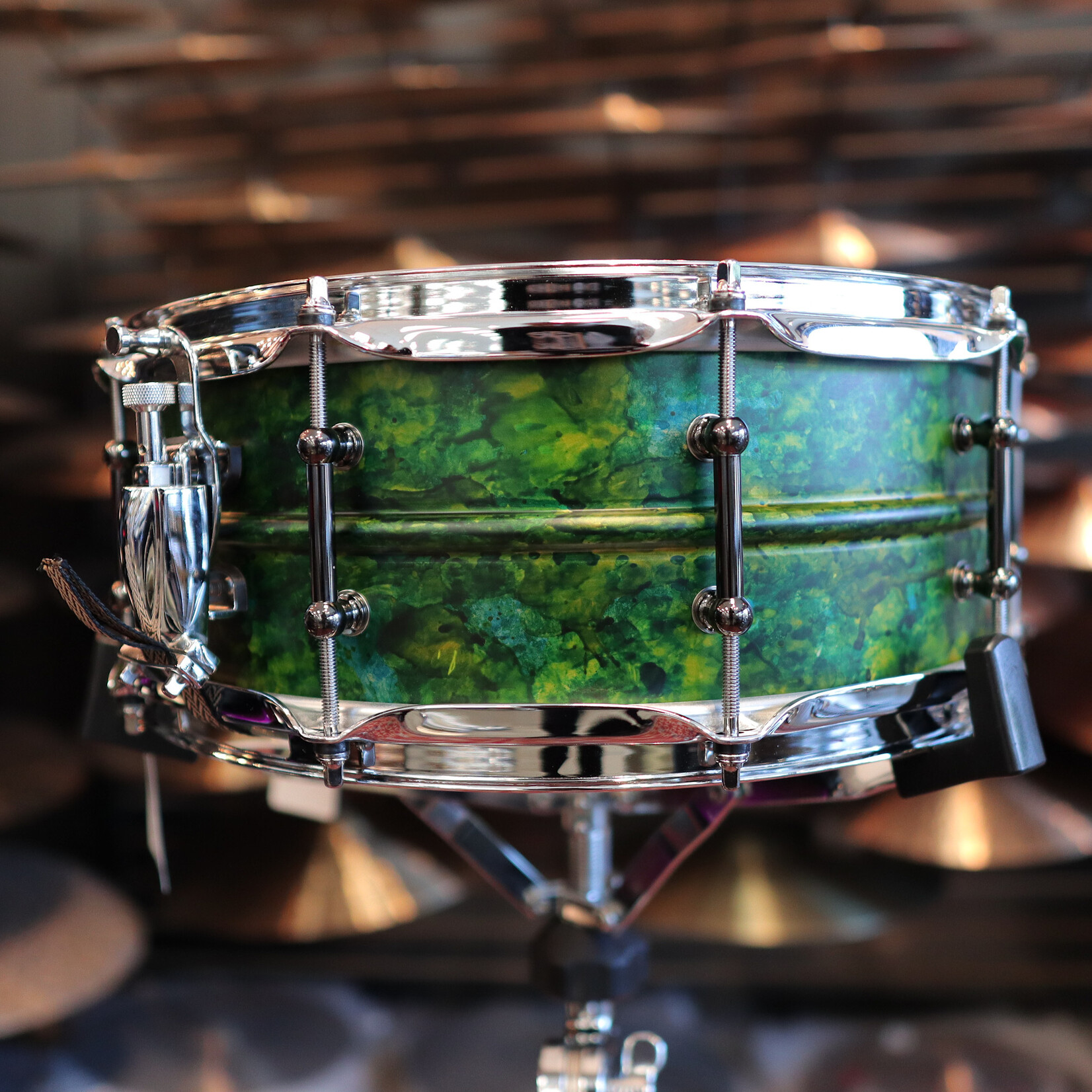 Pork Pie Pork Pie 5.5x14" Aluminum Snare Drum (Green Alcohol Ink w/ Black Chrome Tube Lugs)