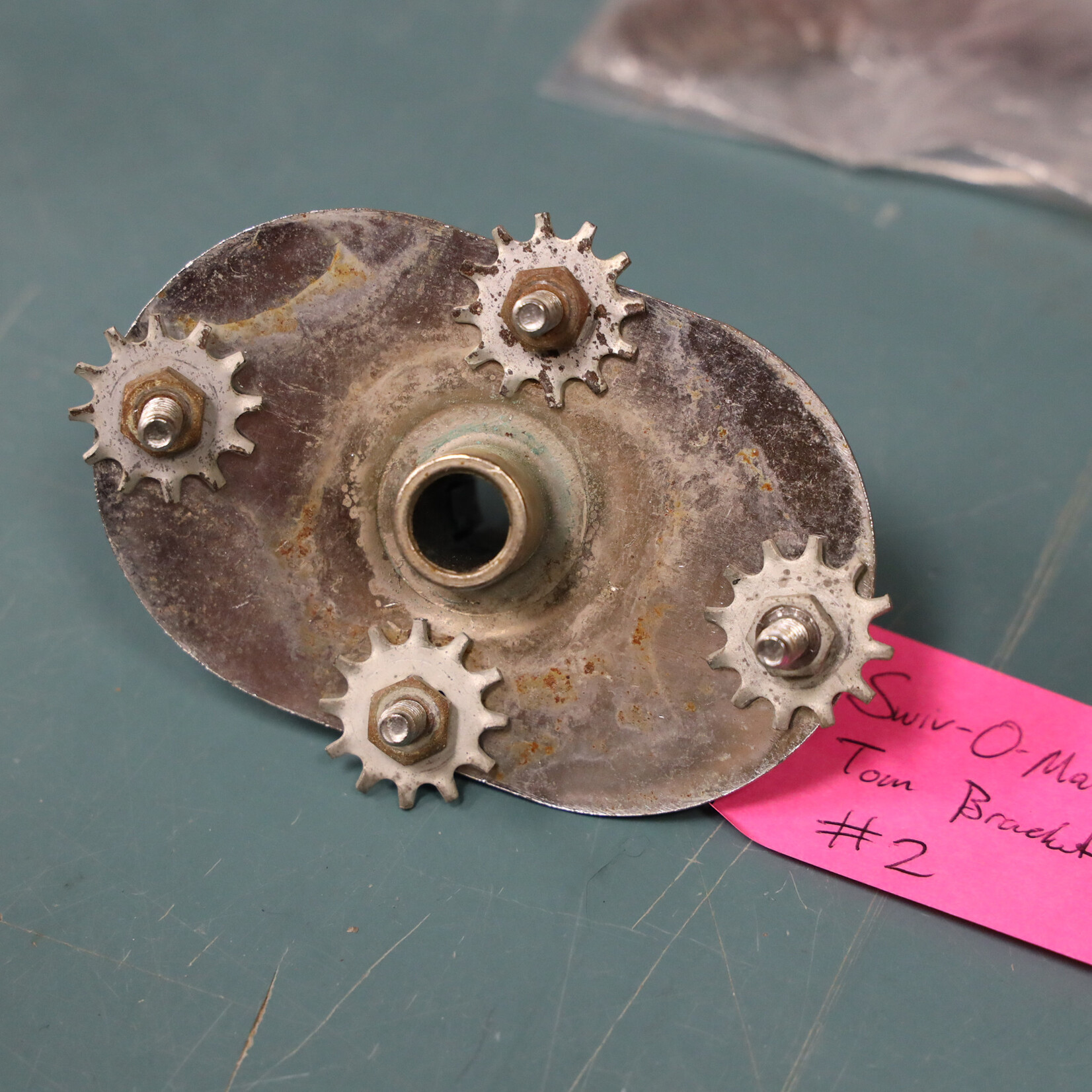 Rogers Vintage Rogers Swiv-O-Matic Collet Plate Assembly (Straight) Tom Mount Bracket #2