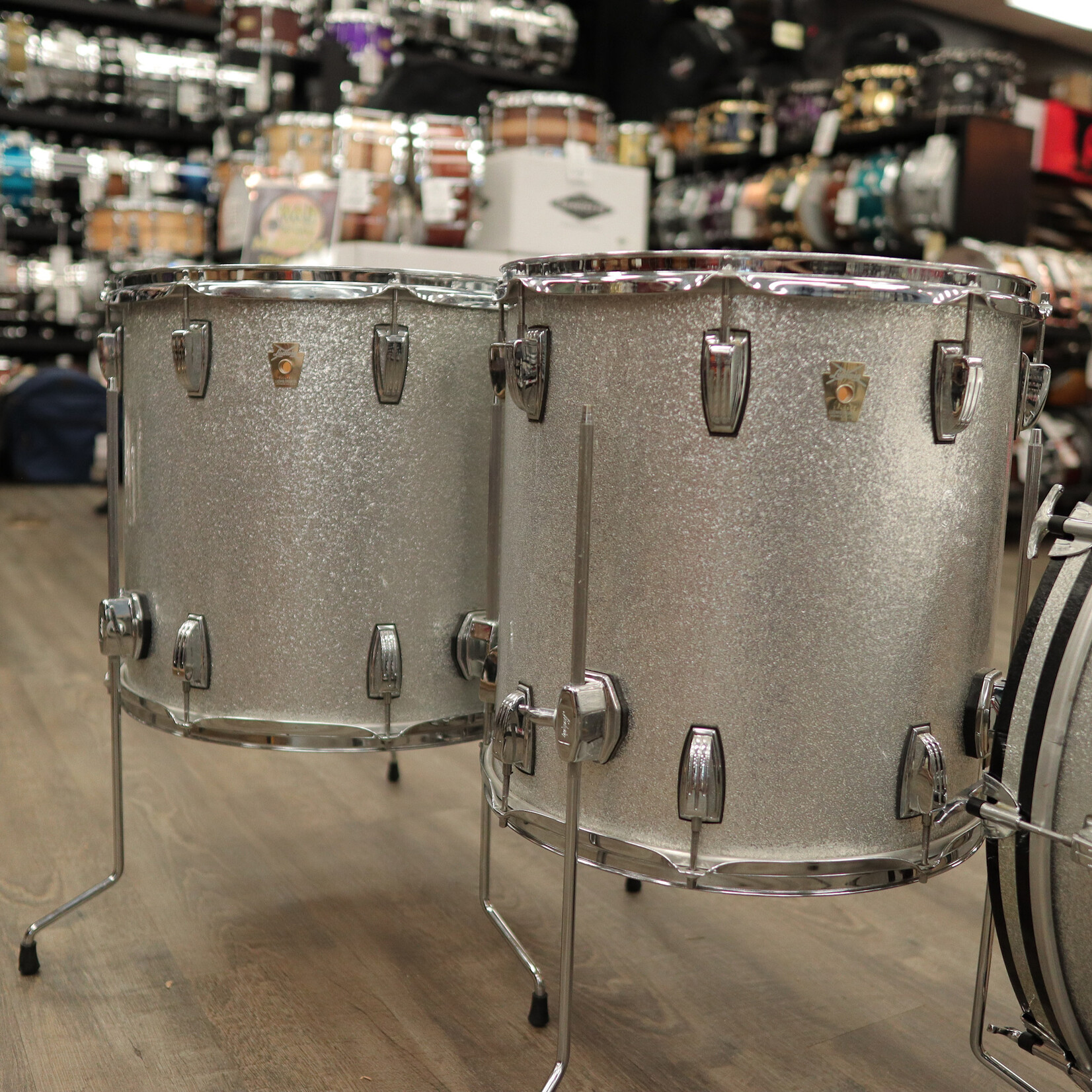 Ludwig Used Ludwig Classic Maple 4-Pc Shell Pack 14/16/18/24 (Silver Sparkle)