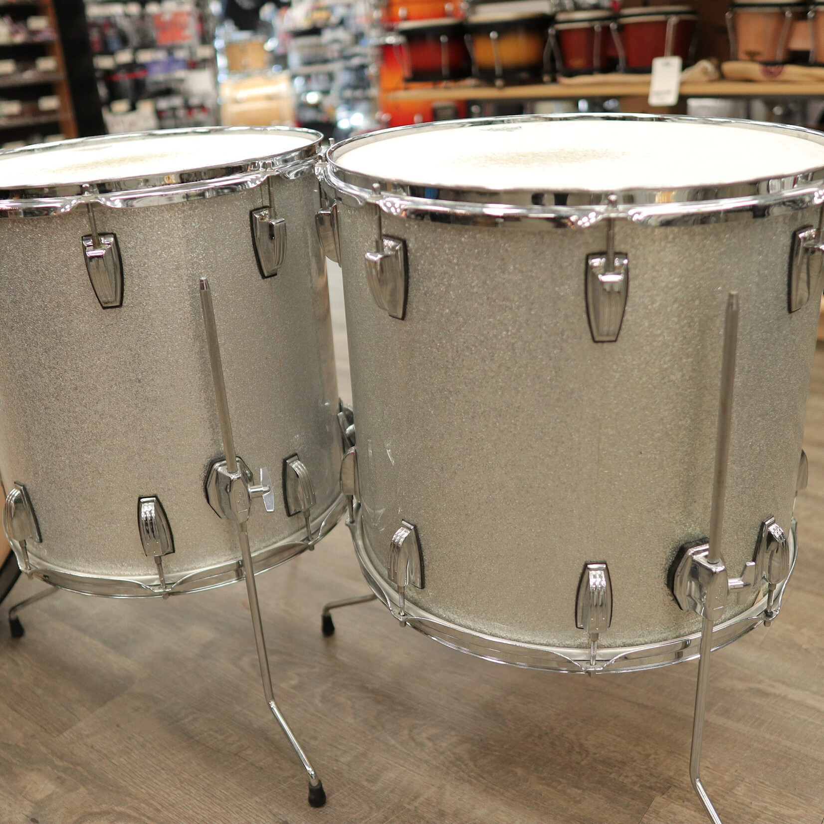 Ludwig Used Ludwig Classic Maple 4-Pc Shell Pack 14/16/18/24 (Silver Sparkle)