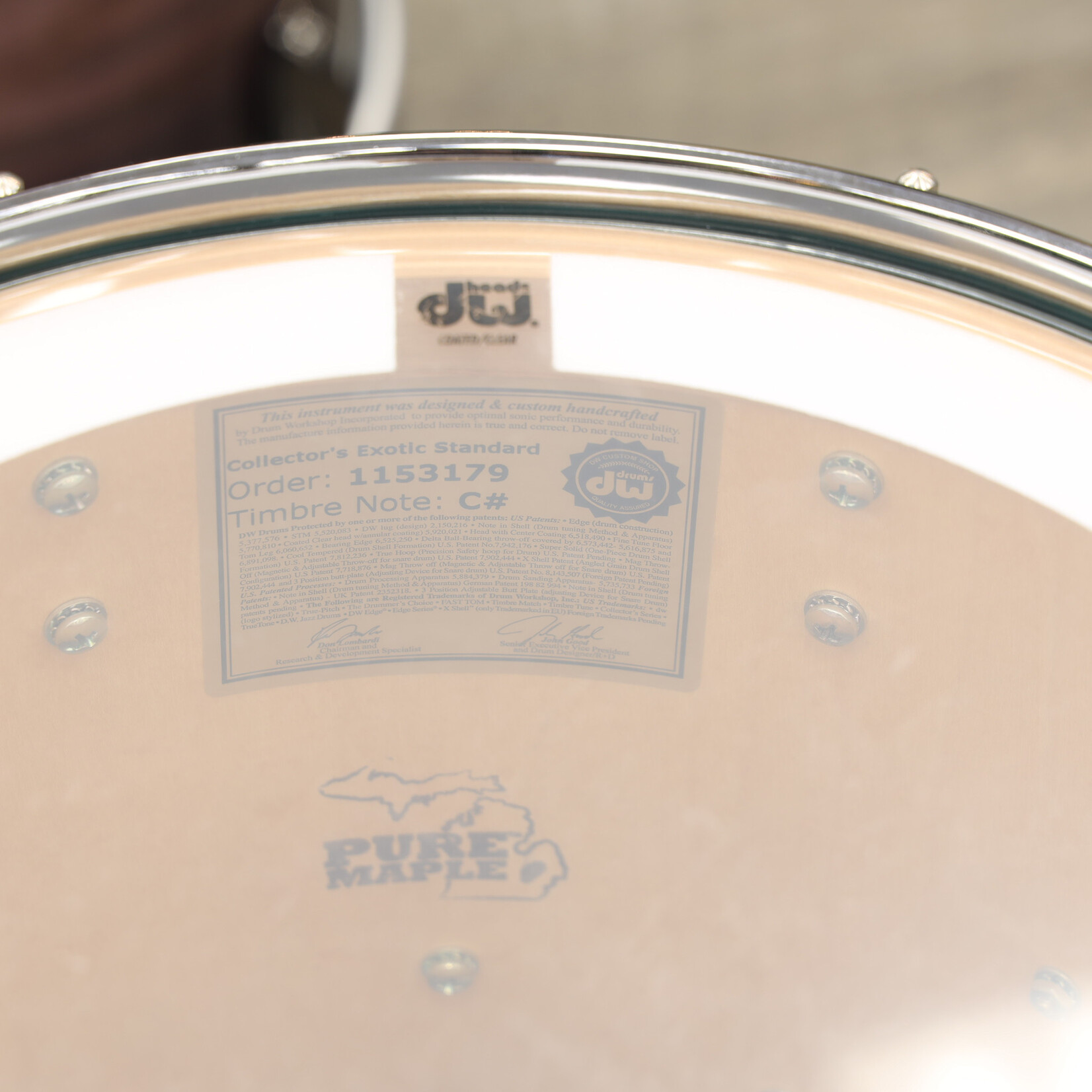 DW Pre-Owned DW Collector's Series Exotic 4-PC Shell Pack 10/12/14/22 (Blue Fade Lacquer on Olive Ash Burl)