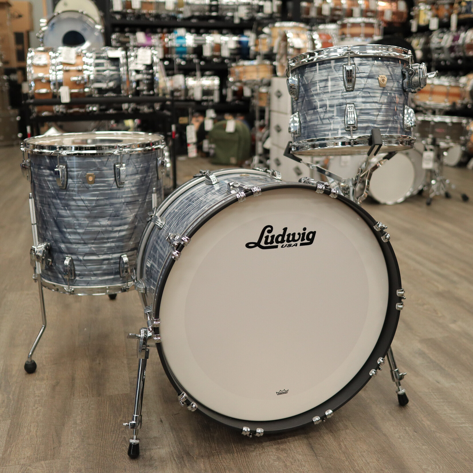 Ludwig Like-New Ludwig Classic Maple FAB 3-Piece Shell Pack 13/16/22 (Sky Blue Pearl)
