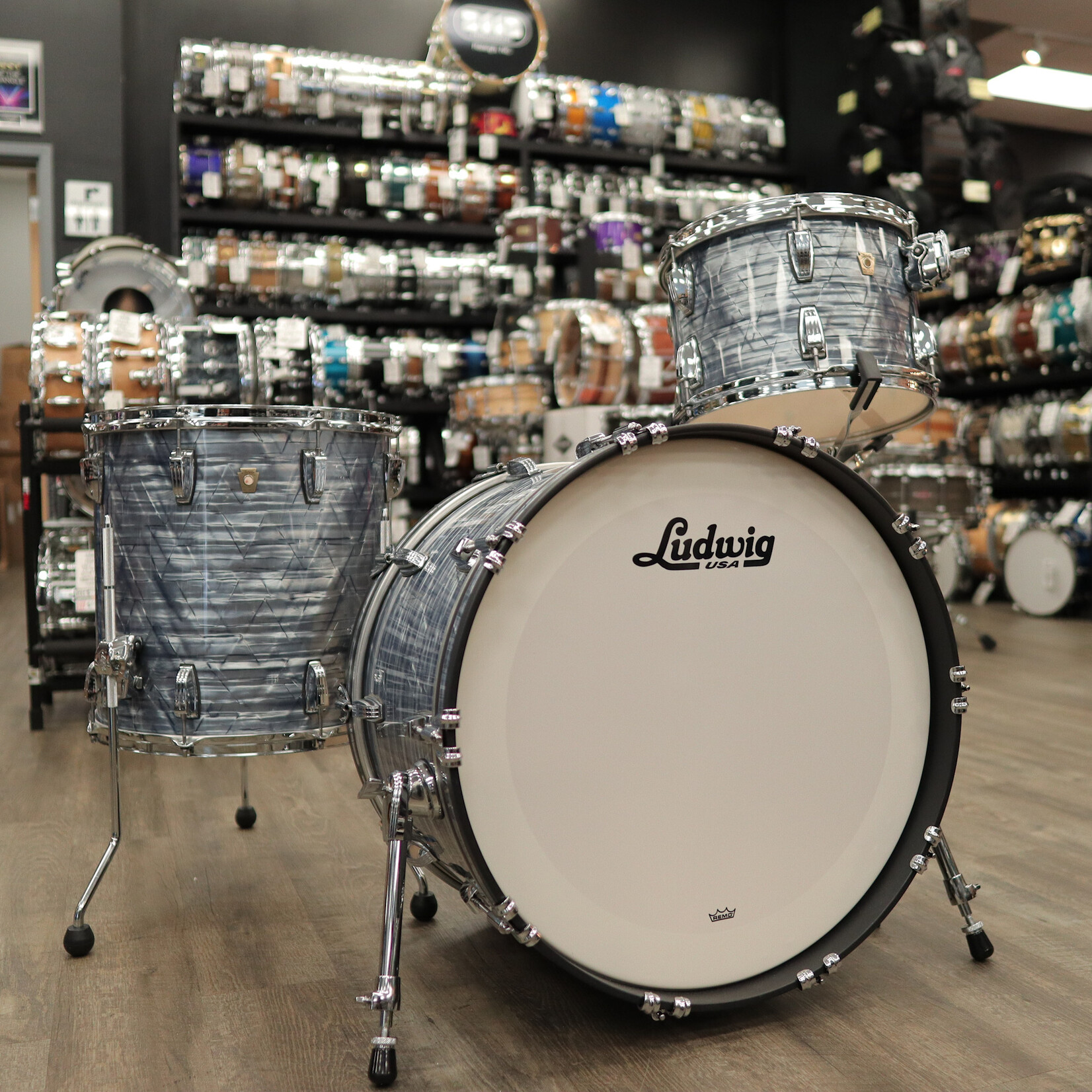 Ludwig Like-New Ludwig Classic Maple FAB 3-Piece Shell Pack 13/16/22 (Sky Blue Pearl)