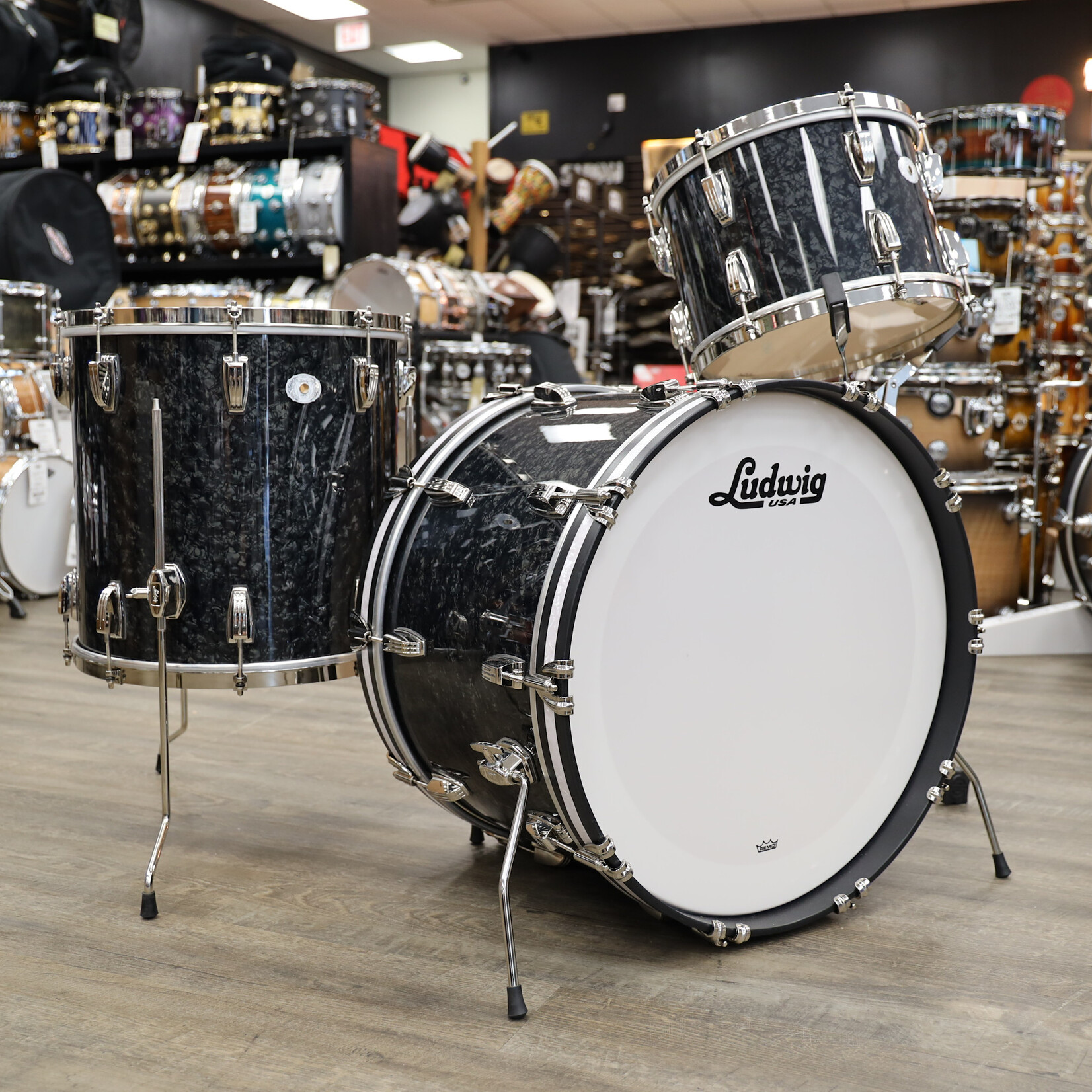 Ludwig Ludwig Limited Edition Classic Maple FAB 3-Piece Shell Pack 13/16/22 (Ebony Pearl) with Nickel Hardware