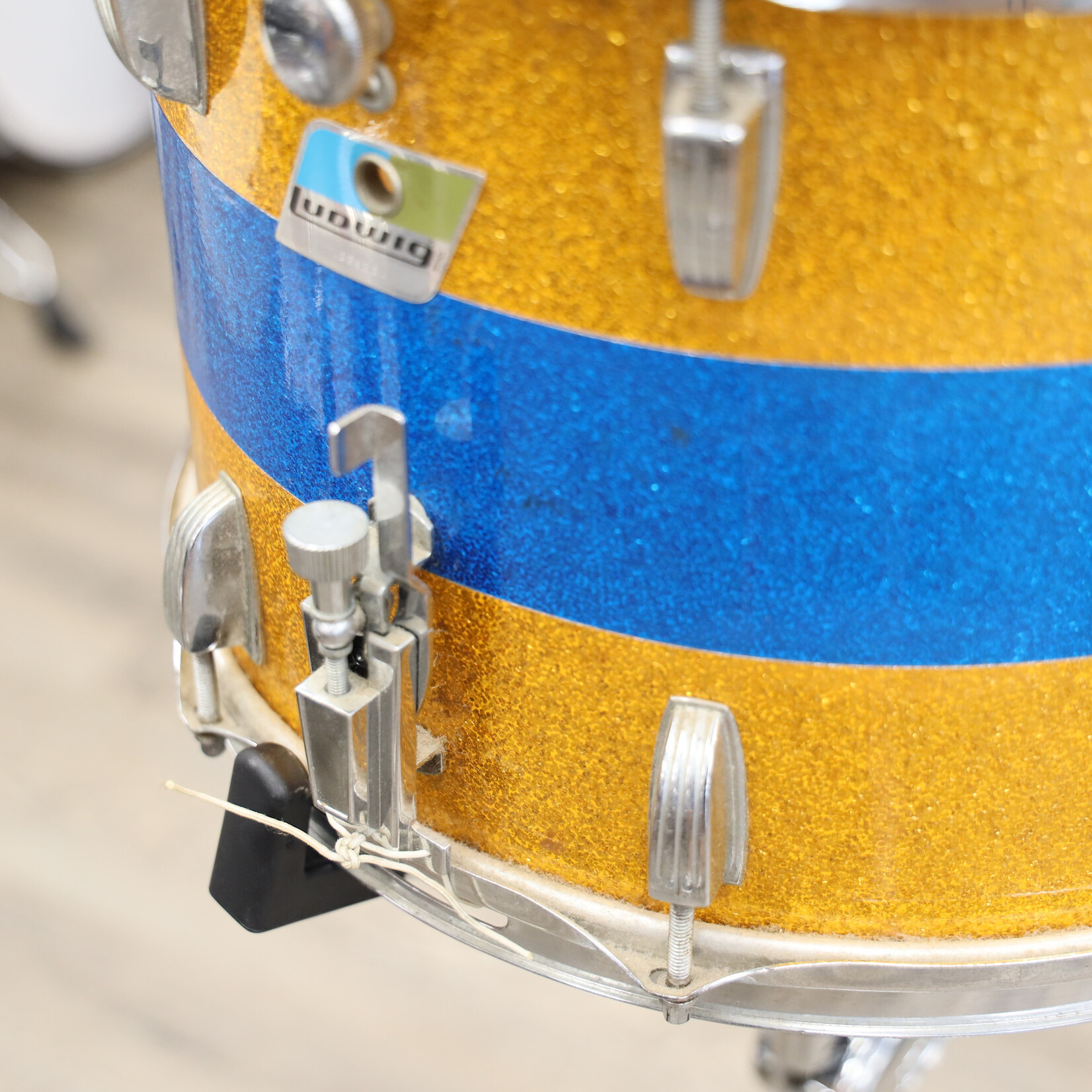 Ludwig Vintage 1970s Ludwig Parade Drum 10x14 Gold/Blue Sparkle