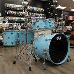 DW Pre-Owned DW Collector's Series "333" Maple 5-PC Shell Pack 22/10/12/14/16 (Solid Sky Blue)