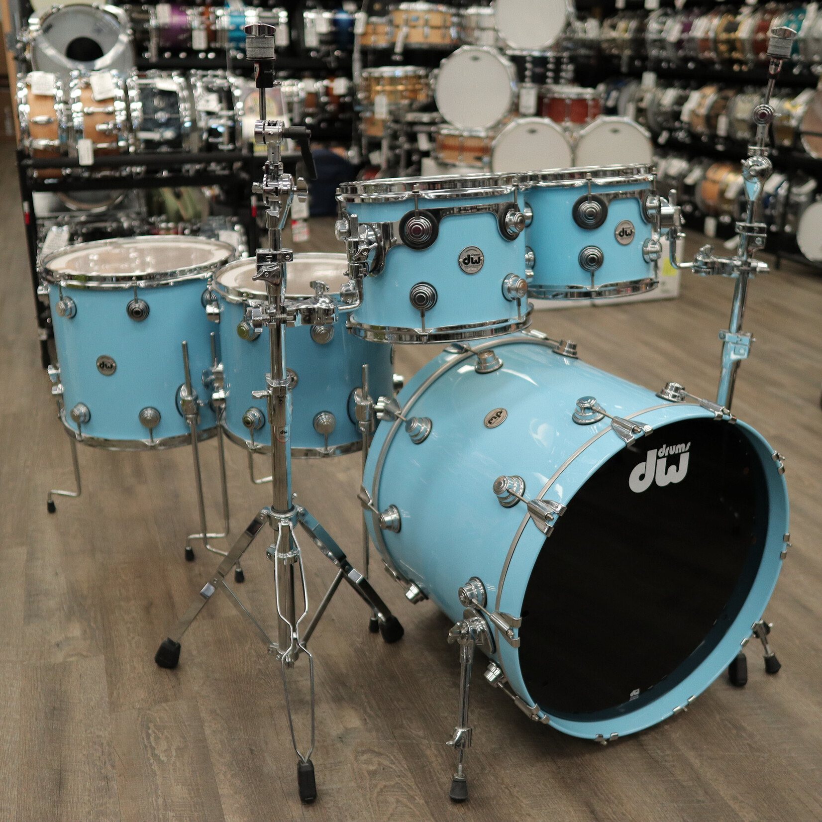 DW Pre-Owned DW Collector's Series "333" Maple 5-PC Shell Pack 22/10/12/14/16 (Solid Sky Blue)