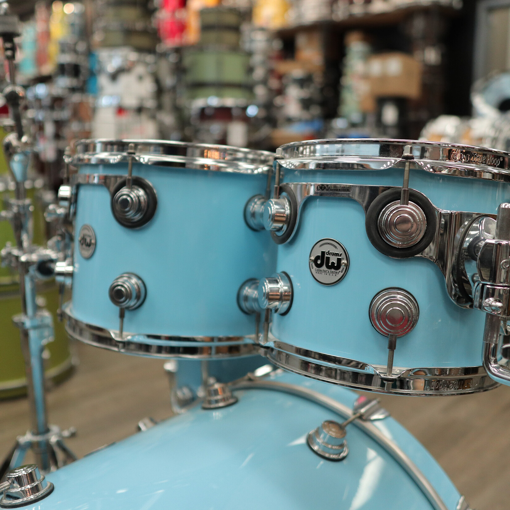 DW Pre-Owned DW Collector's Series "333" Maple 5-PC Shell Pack 22/10/12/14/16 (Solid Sky Blue)