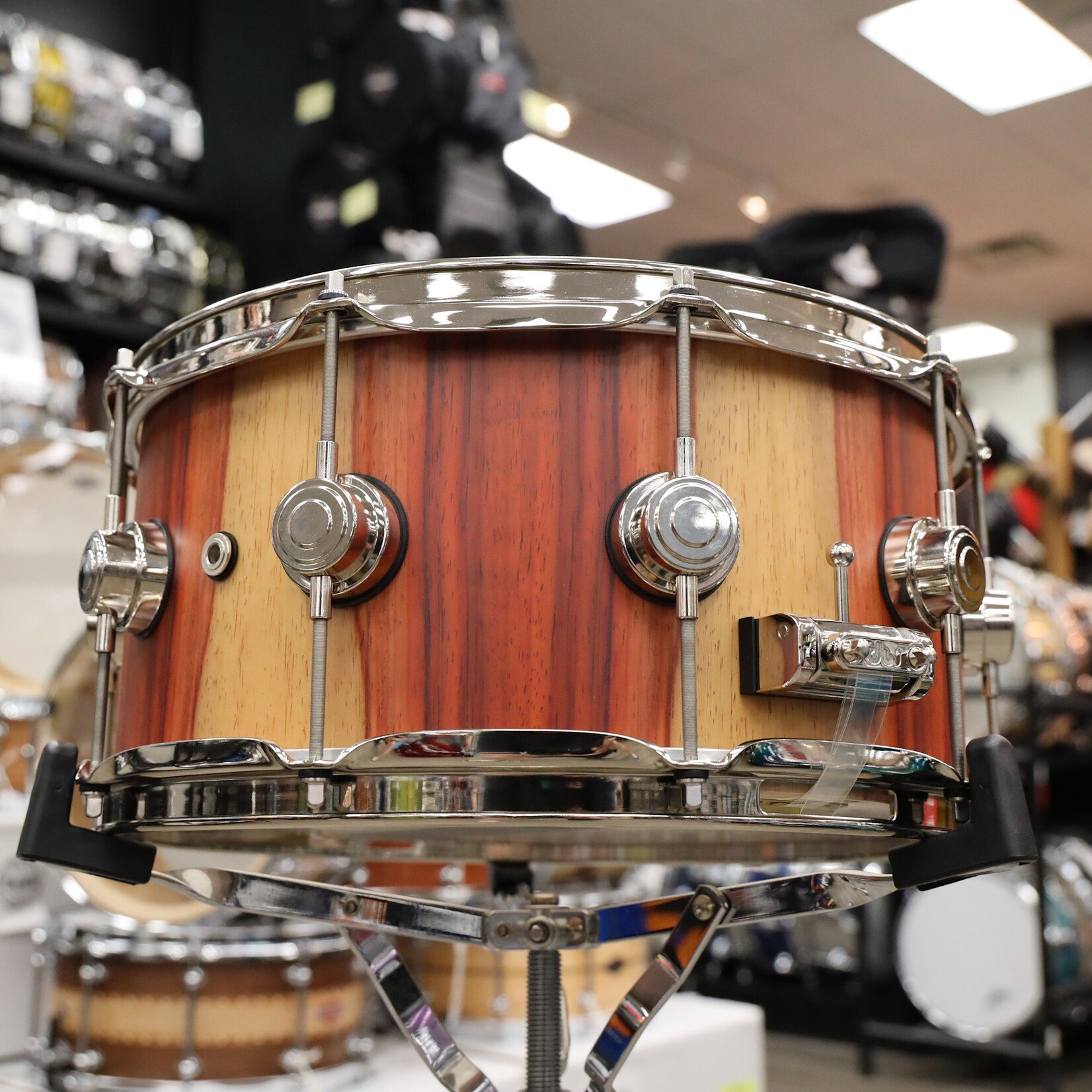 DW DW Collector's Series 6.5x14" Mahogany Purplecore Exotic Snare Drum (Natural Hard Satin over Candy Stripe Padauk w/ Nickel HW)