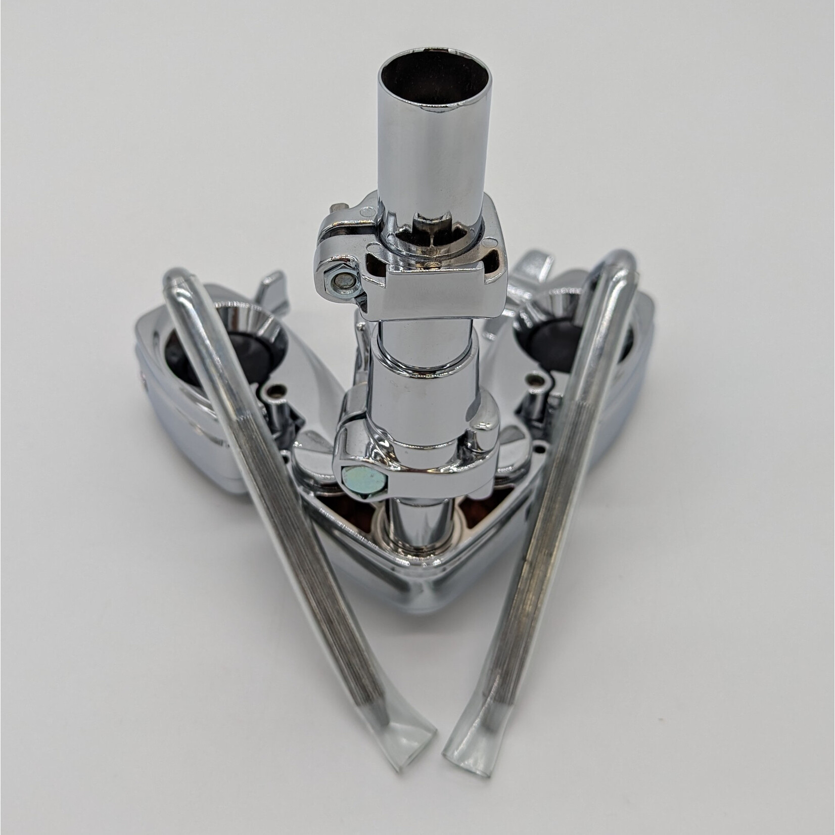 Tama New (Out-of-Box) Tama Double Tom Holder MTH1000