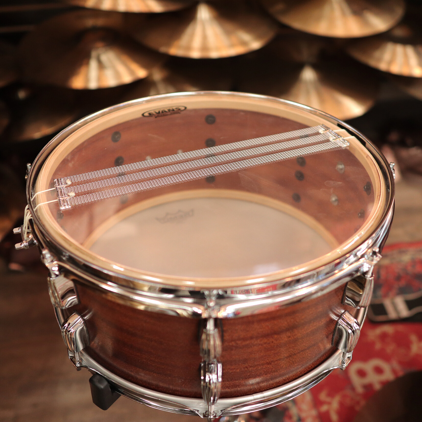 Standard Drum Co. Pre-Owned Standard Drum Co. 7x15" Snare Drum (Ribbon Mahogany Veneer)