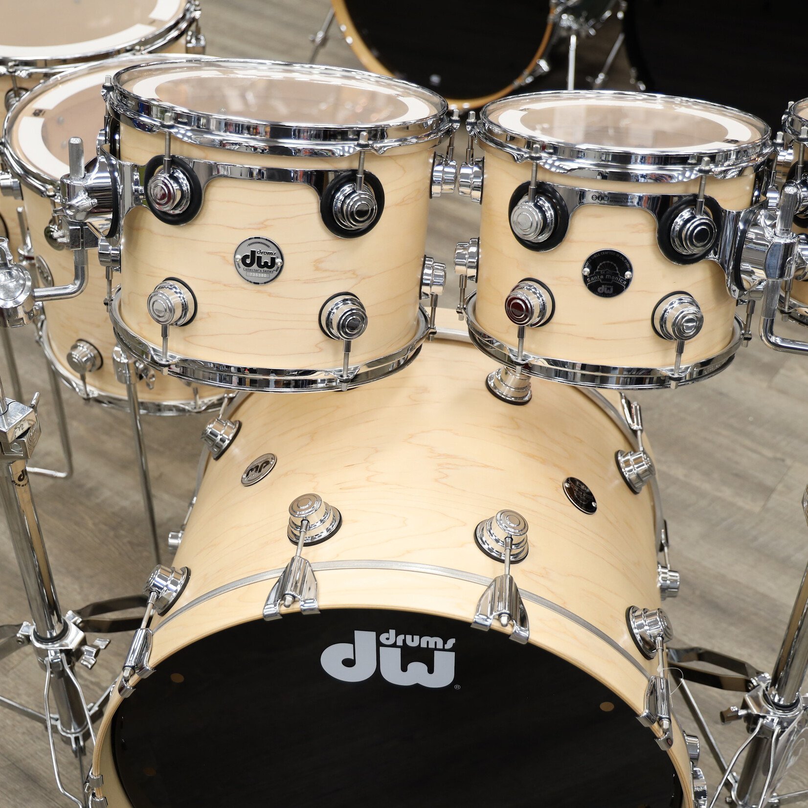 DW DW Collector's Series Santa Monica 6-Piece Shell Pack 22/8/10/12/14/16 (Satin Oil w/ Chrome Hardware)