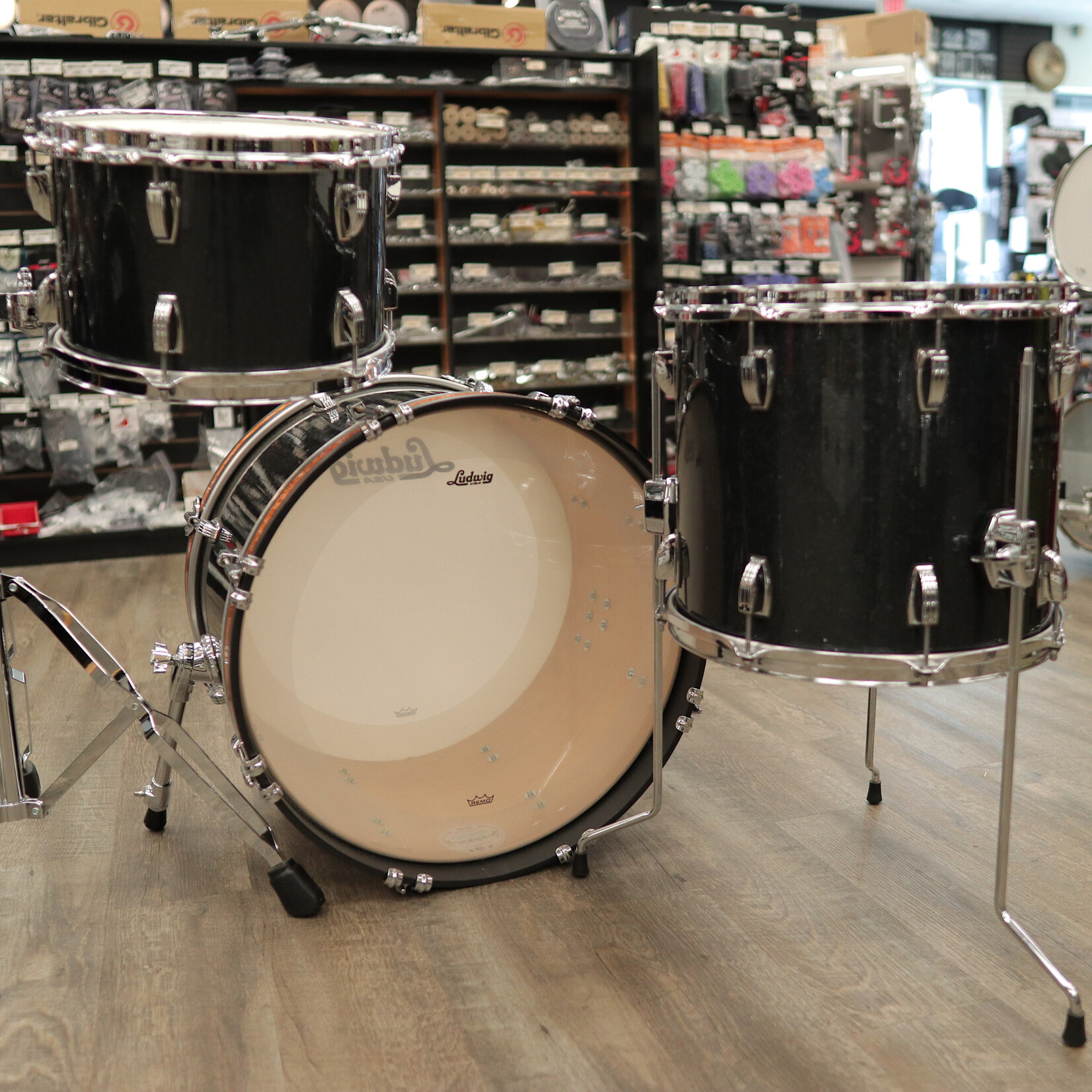 Ludwig Pre-Owned Ludwig Classic Maple "El Camino" 3-Piece Shell Pack 12/14/20 (Black Sparkle With Gold Sparkle Accents)