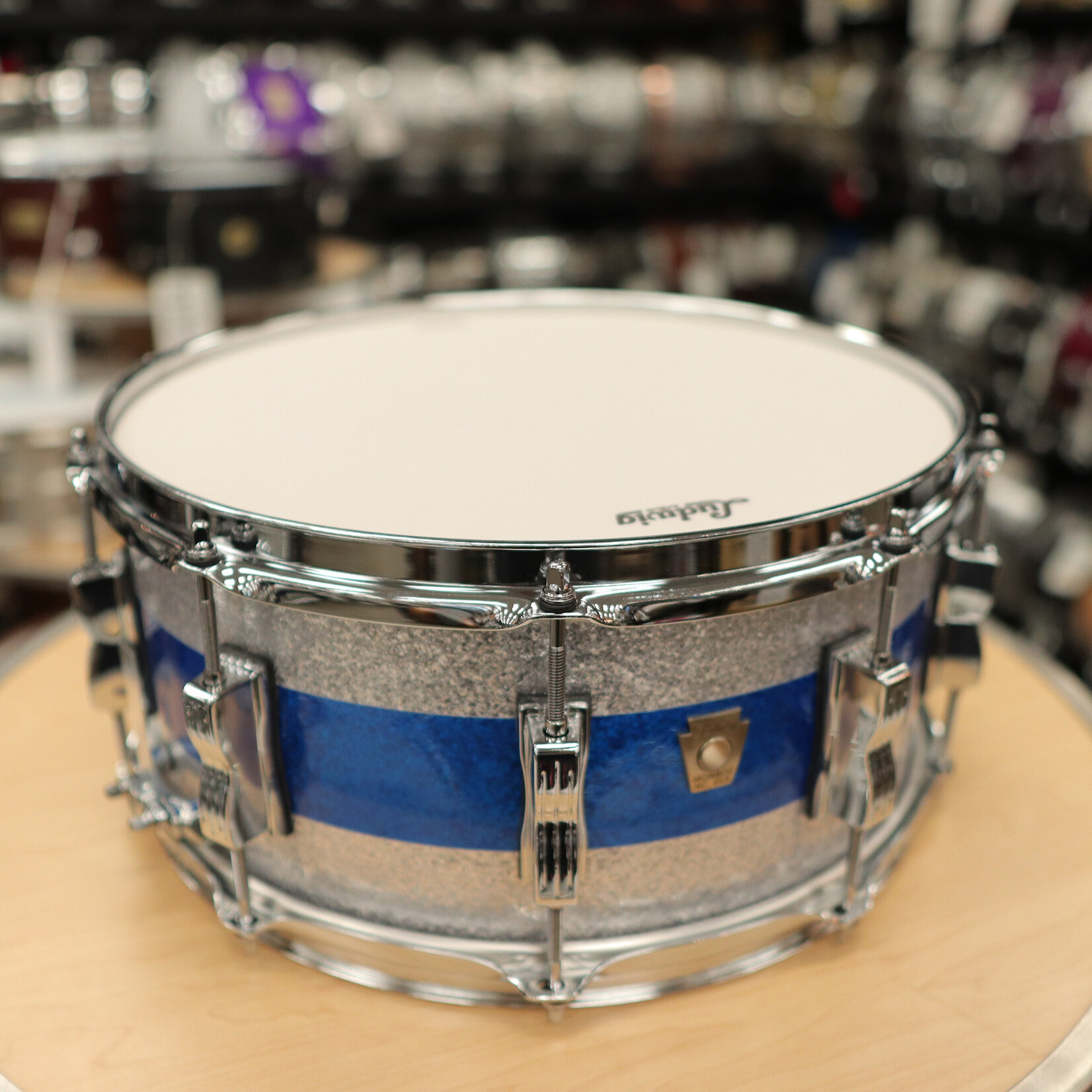 Ludwig Ludwig Classic Maple 6.5x14" Snare Drum (Silver/ Blue/ Silver Tri-band)