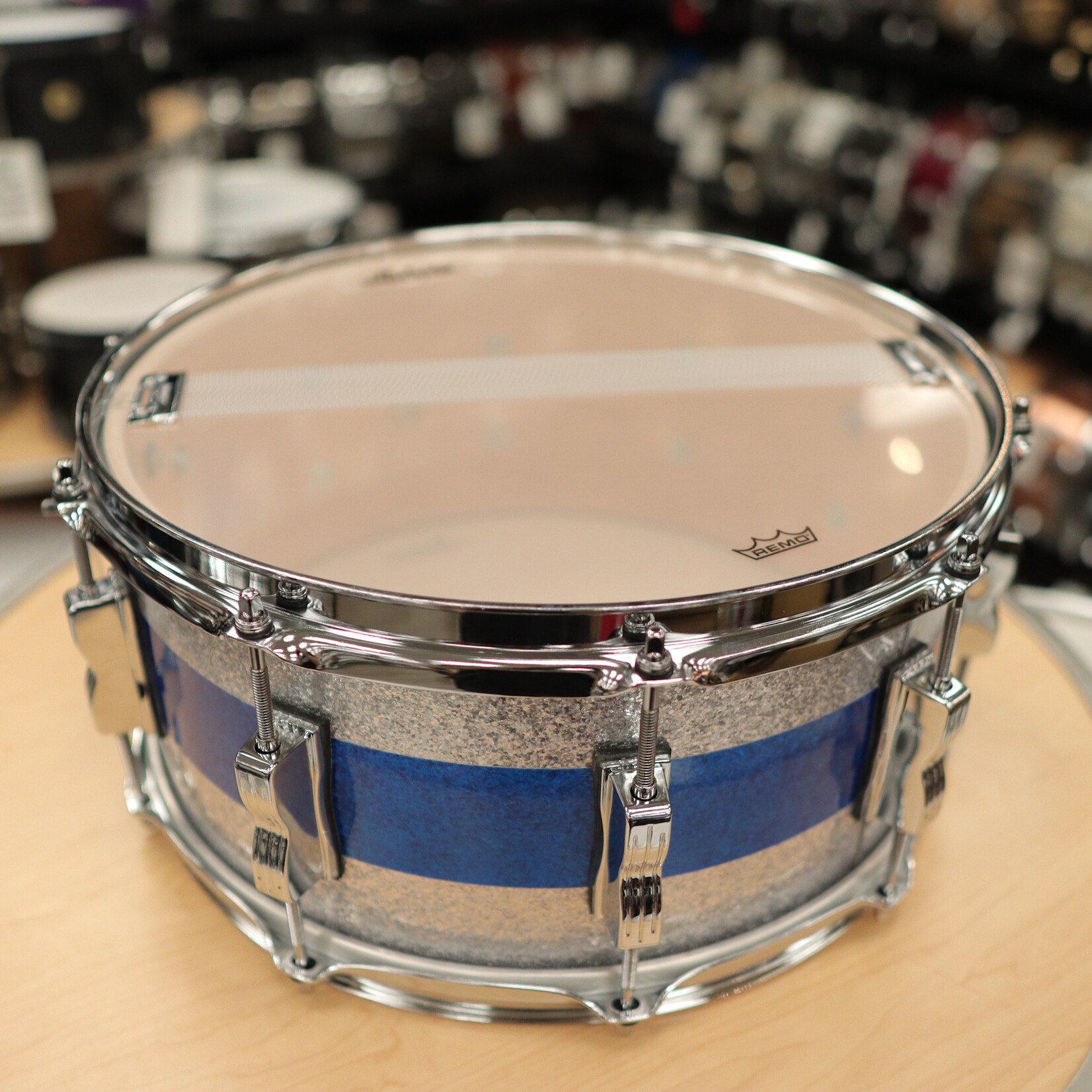 Ludwig Ludwig Classic Maple 6.5x14" Snare Drum (Silver/ Blue/ Silver Tri-band)