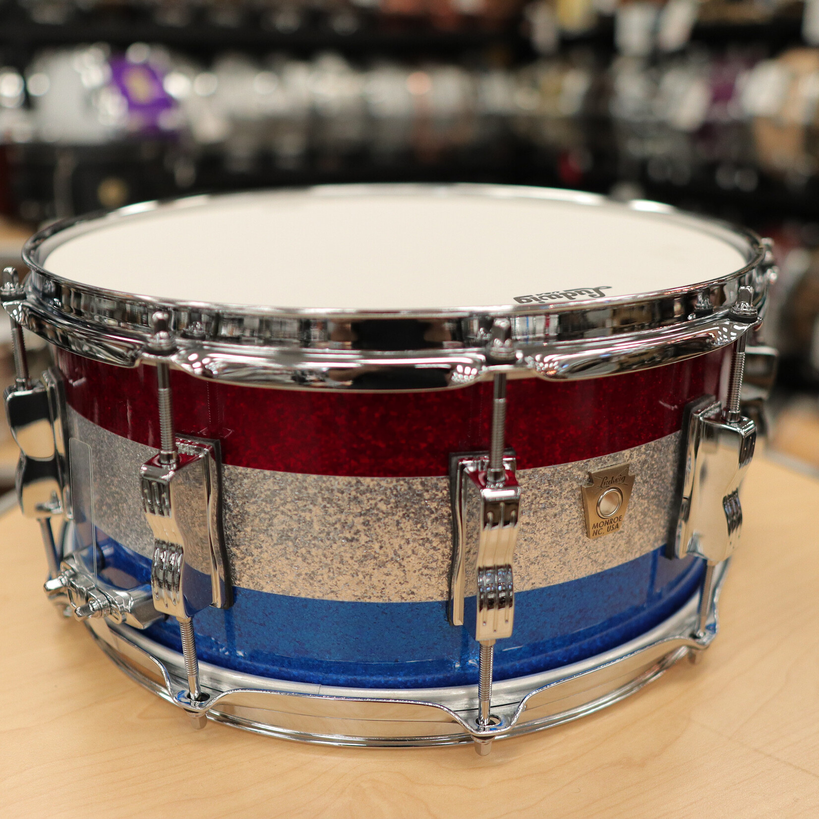 Ludwig Ludwig Classic Maple 6.5x14" Snare Drum (Red/ Silver/ Blue Tri-band)