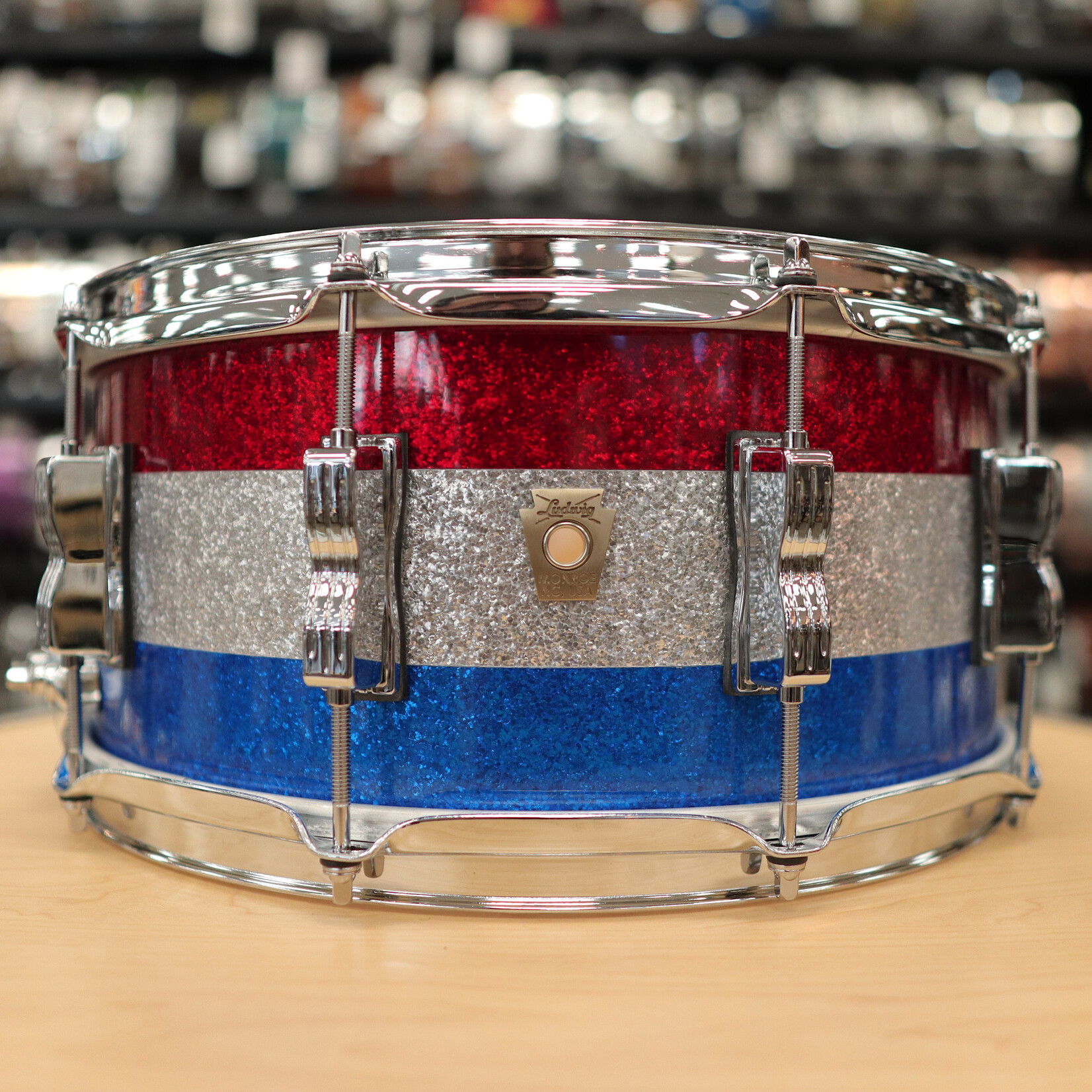 Ludwig Ludwig Classic Maple 6.5x14" Snare Drum (Red/ Silver/ Blue Tri-band)