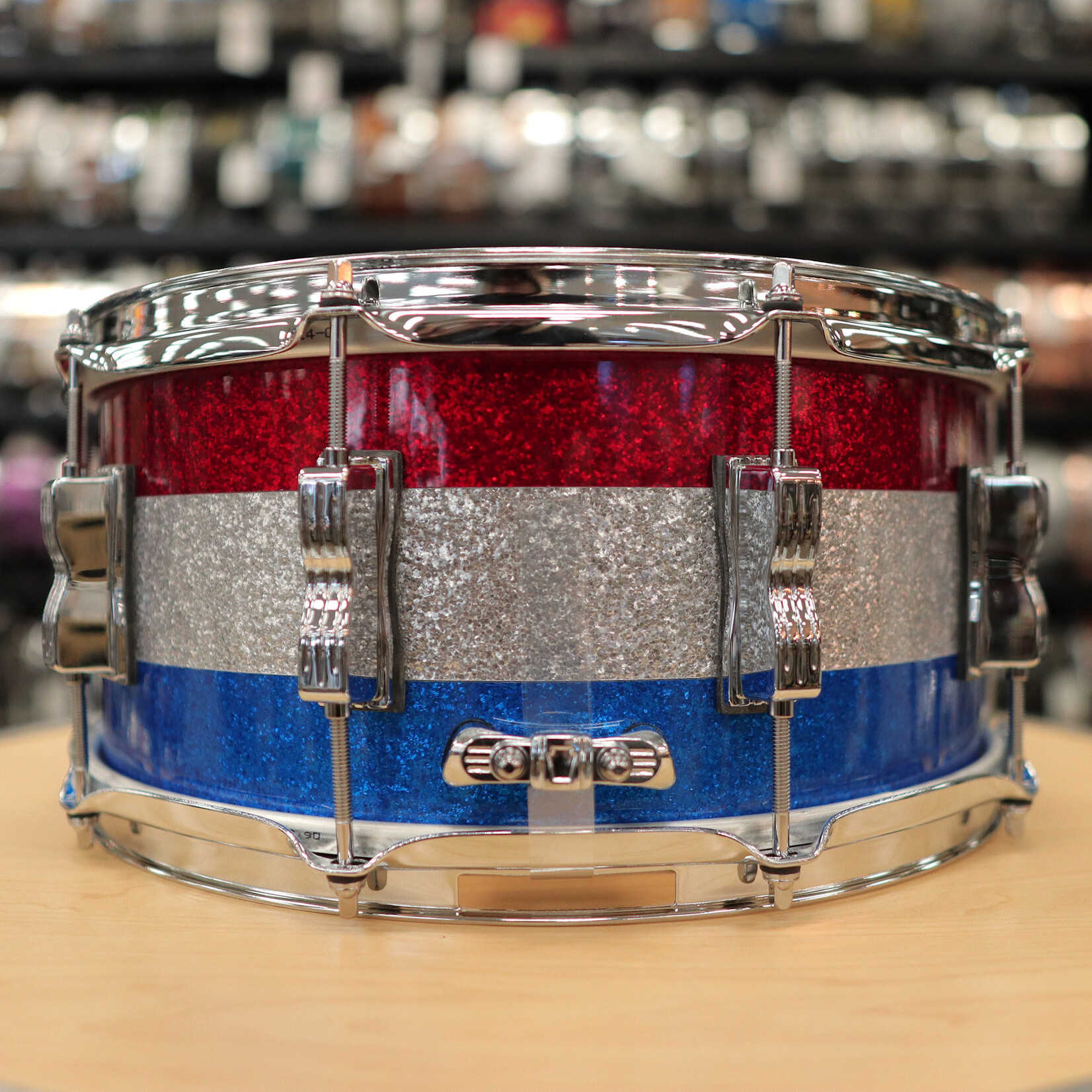 Ludwig Ludwig Classic Maple 6.5x14" Snare Drum (Red/ Silver/ Blue Tri-band)